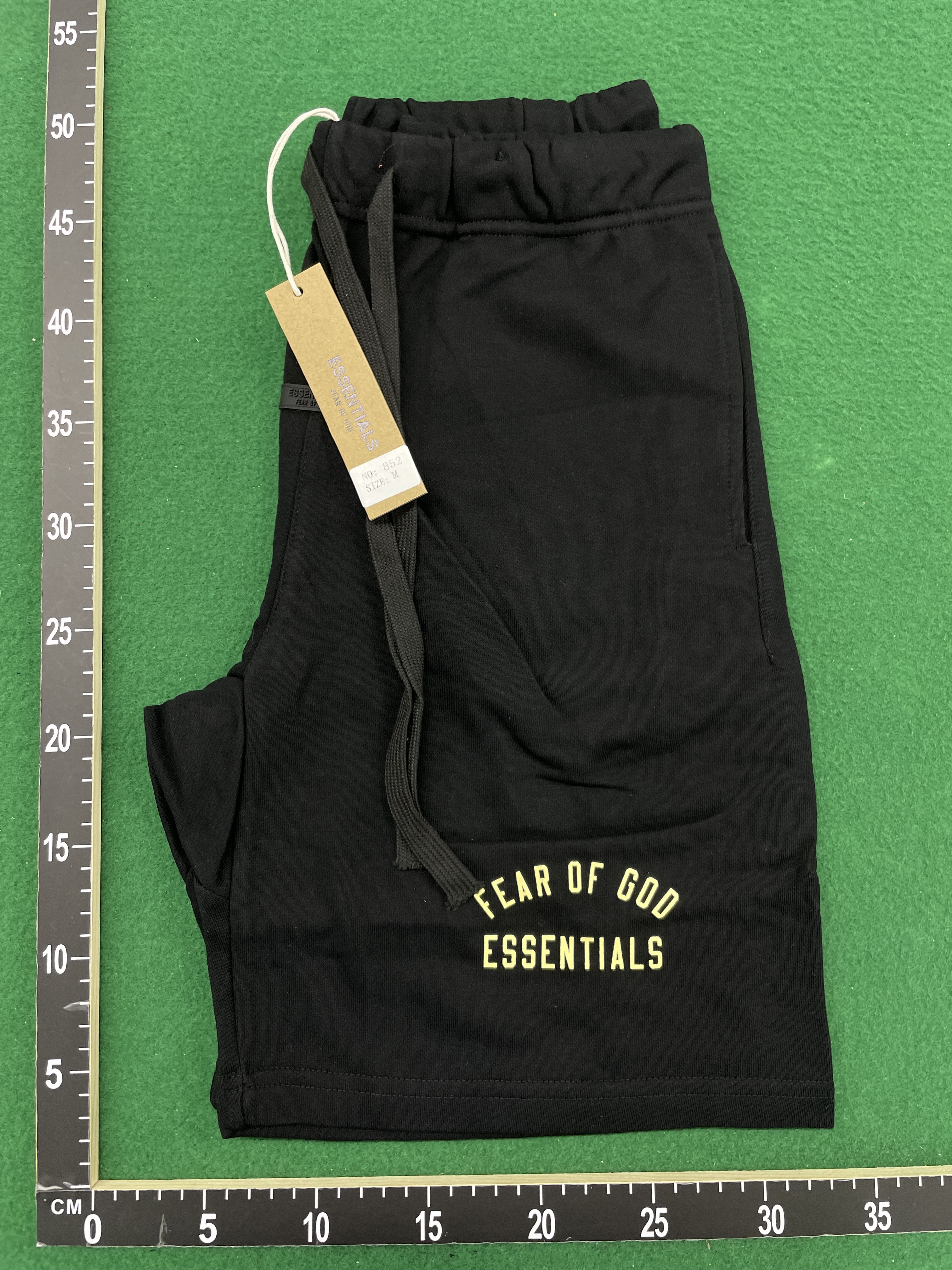 Shorts — QC-Foto 1 von 88