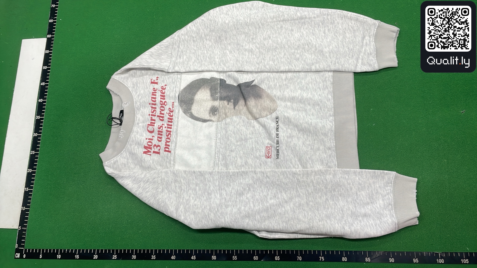 Hoodie QC photo 2 of 14