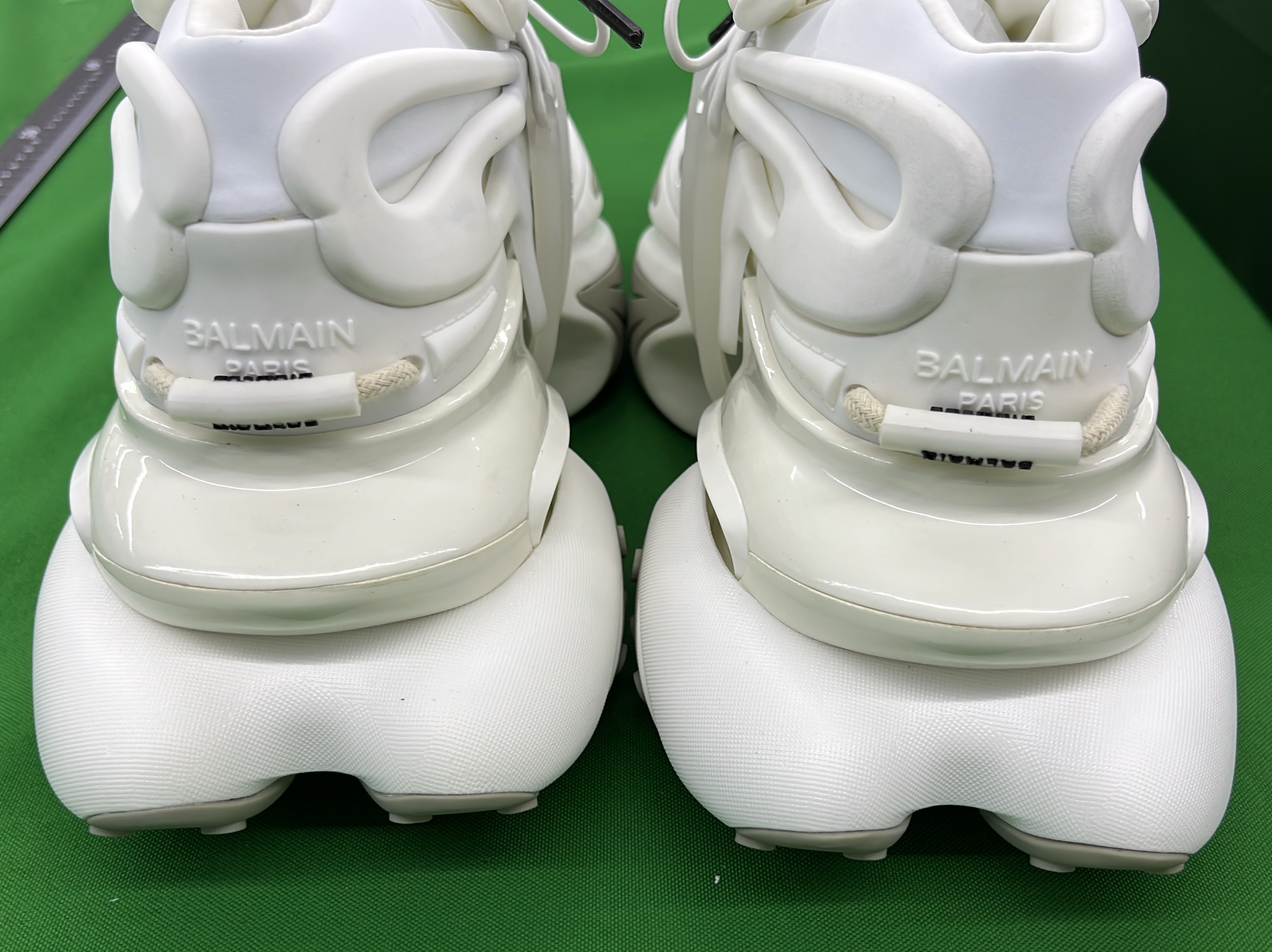 Sneakers — QC-foto 2 av 6