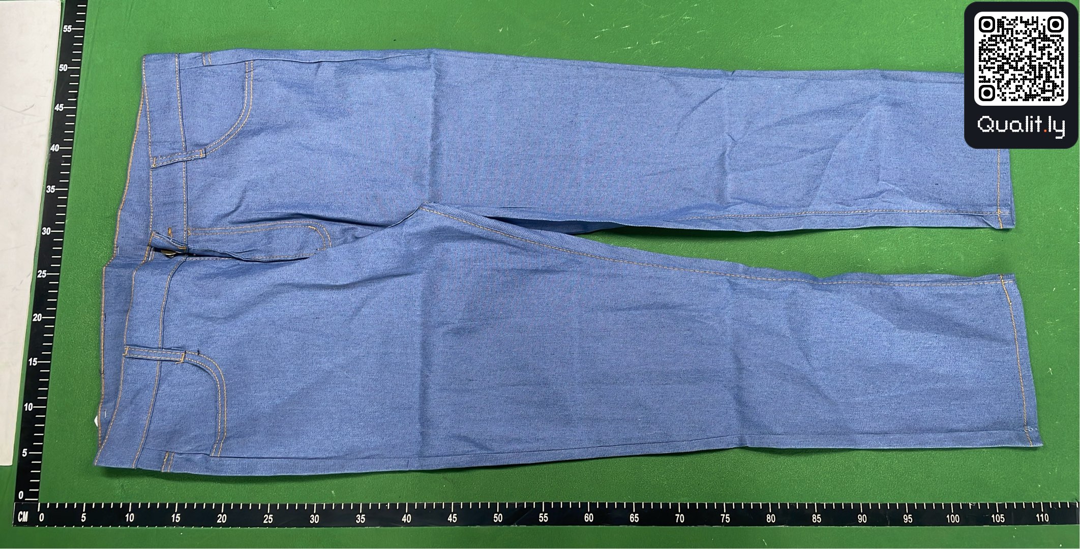 Jeans — QC-foto 2 van 8