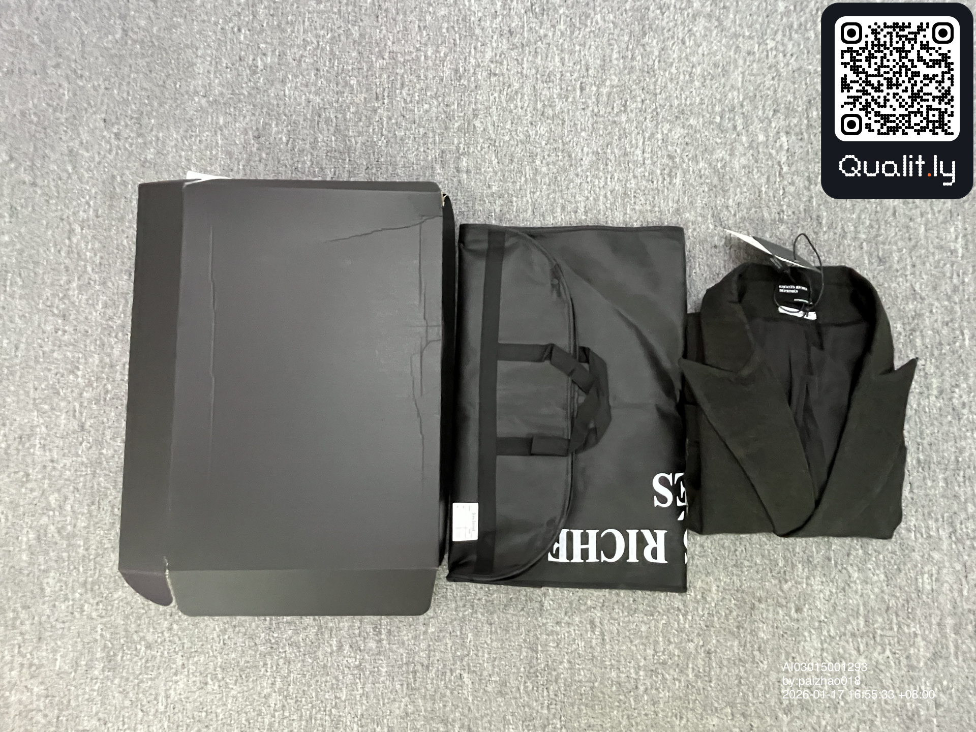Jacke — QC-Foto 1 von 4