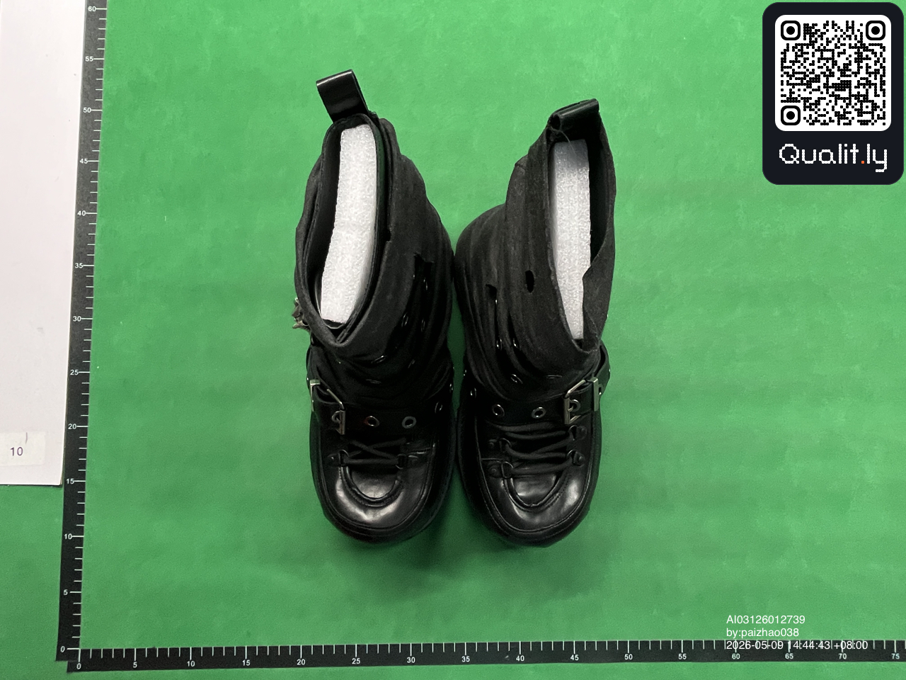Botas — foto QC 1 de 6