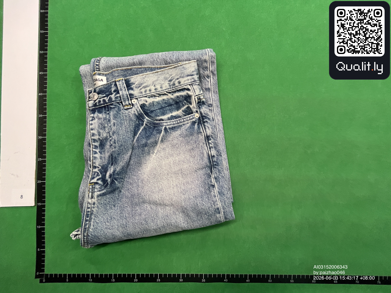 Jeans — QC-foto 2 van 53