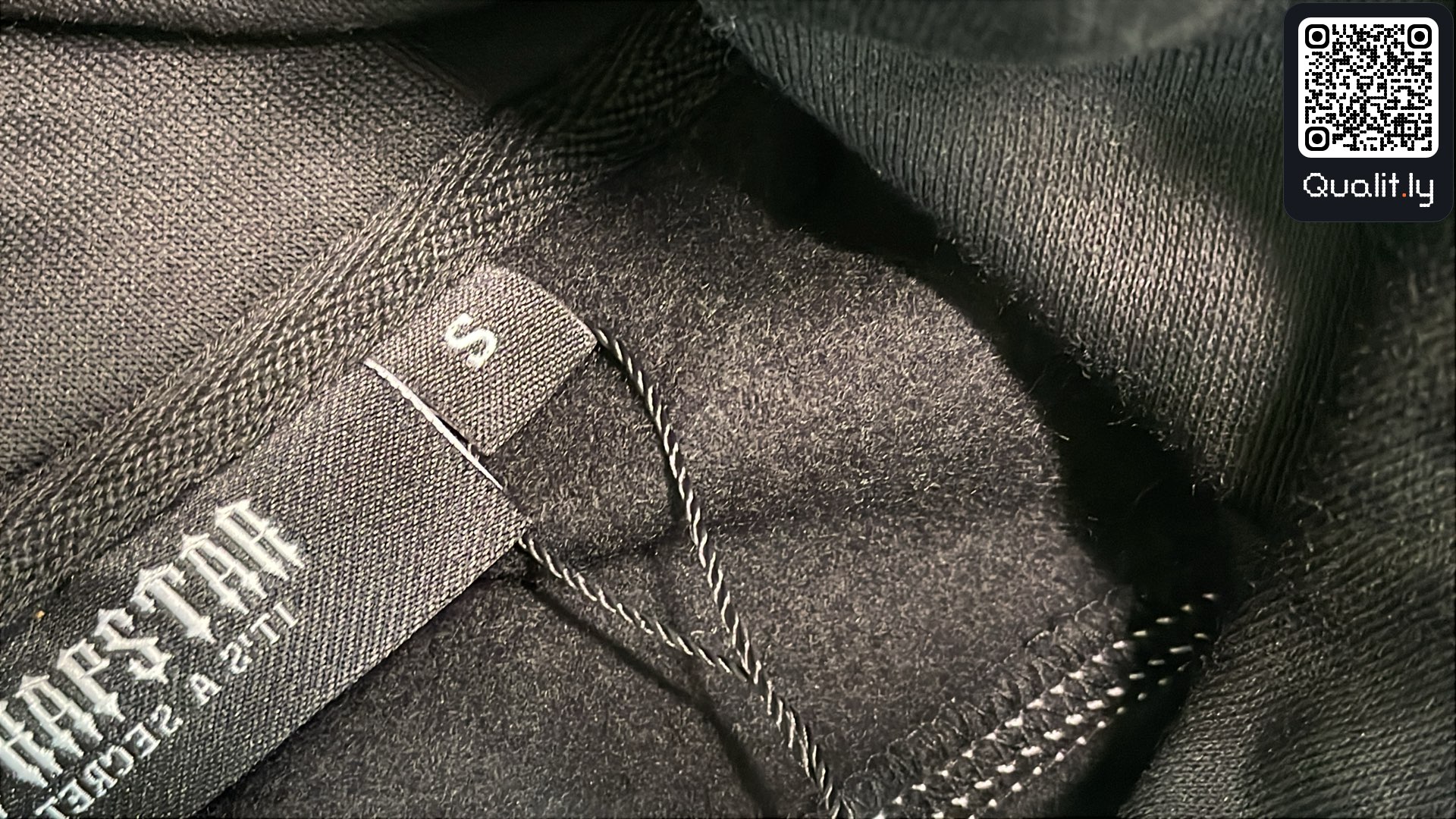 Hoodie — QC-foto 1 av 67