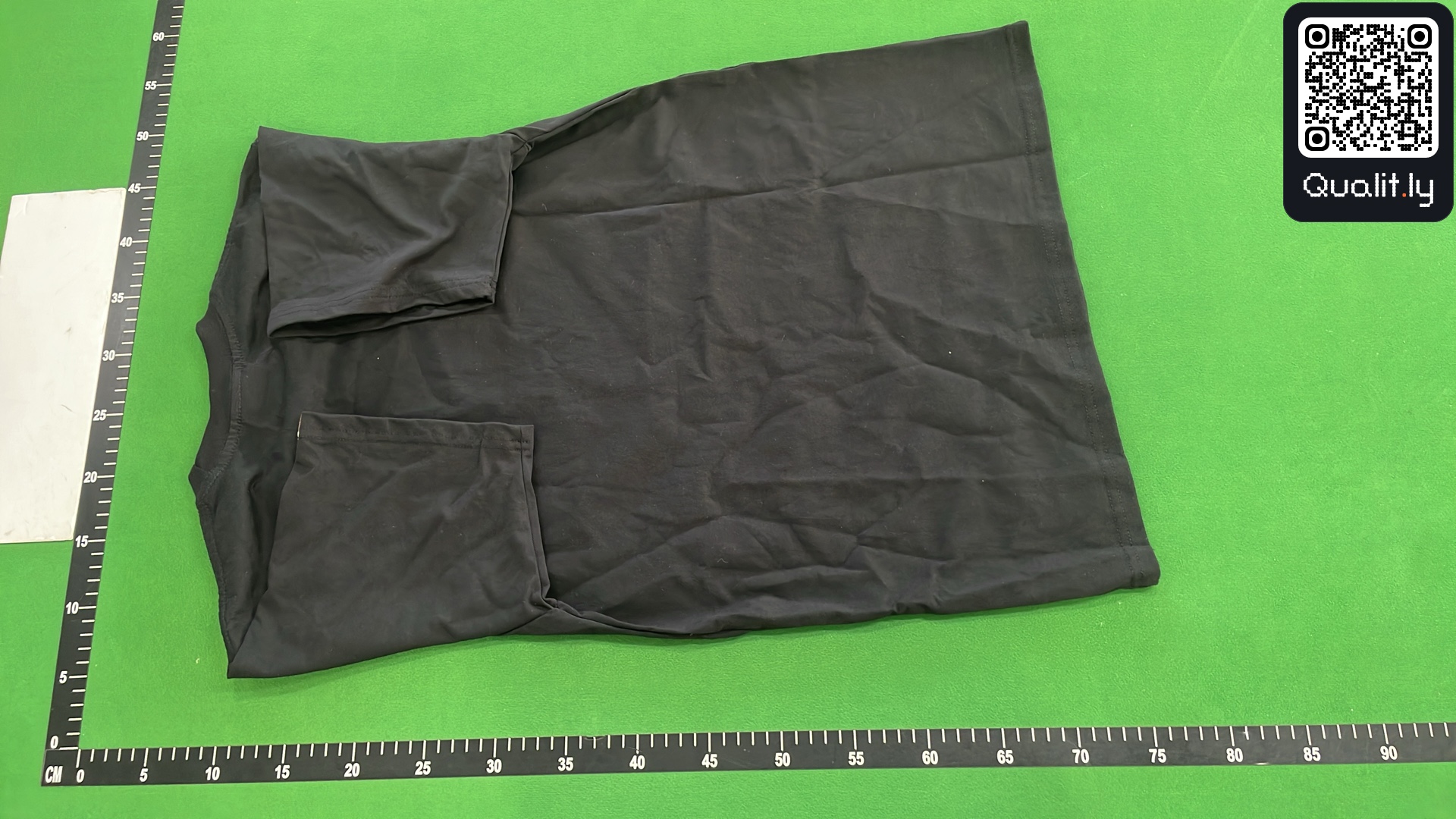 T-shirt — foto QC 3 de 18