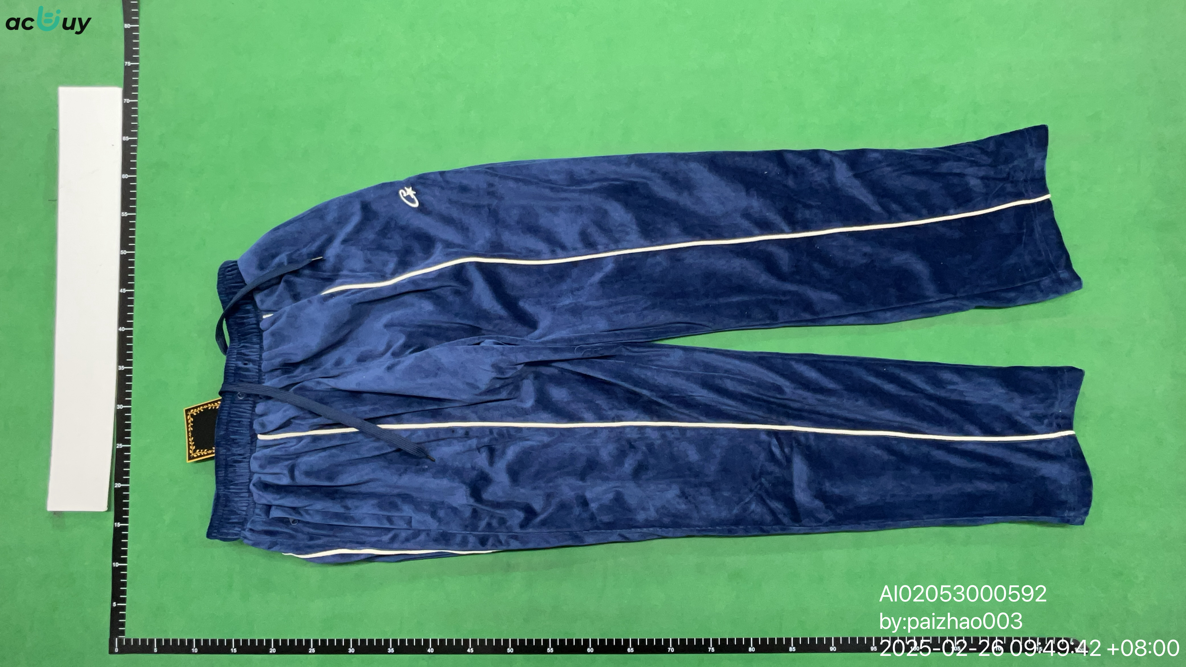 Foto QC 2 di 4