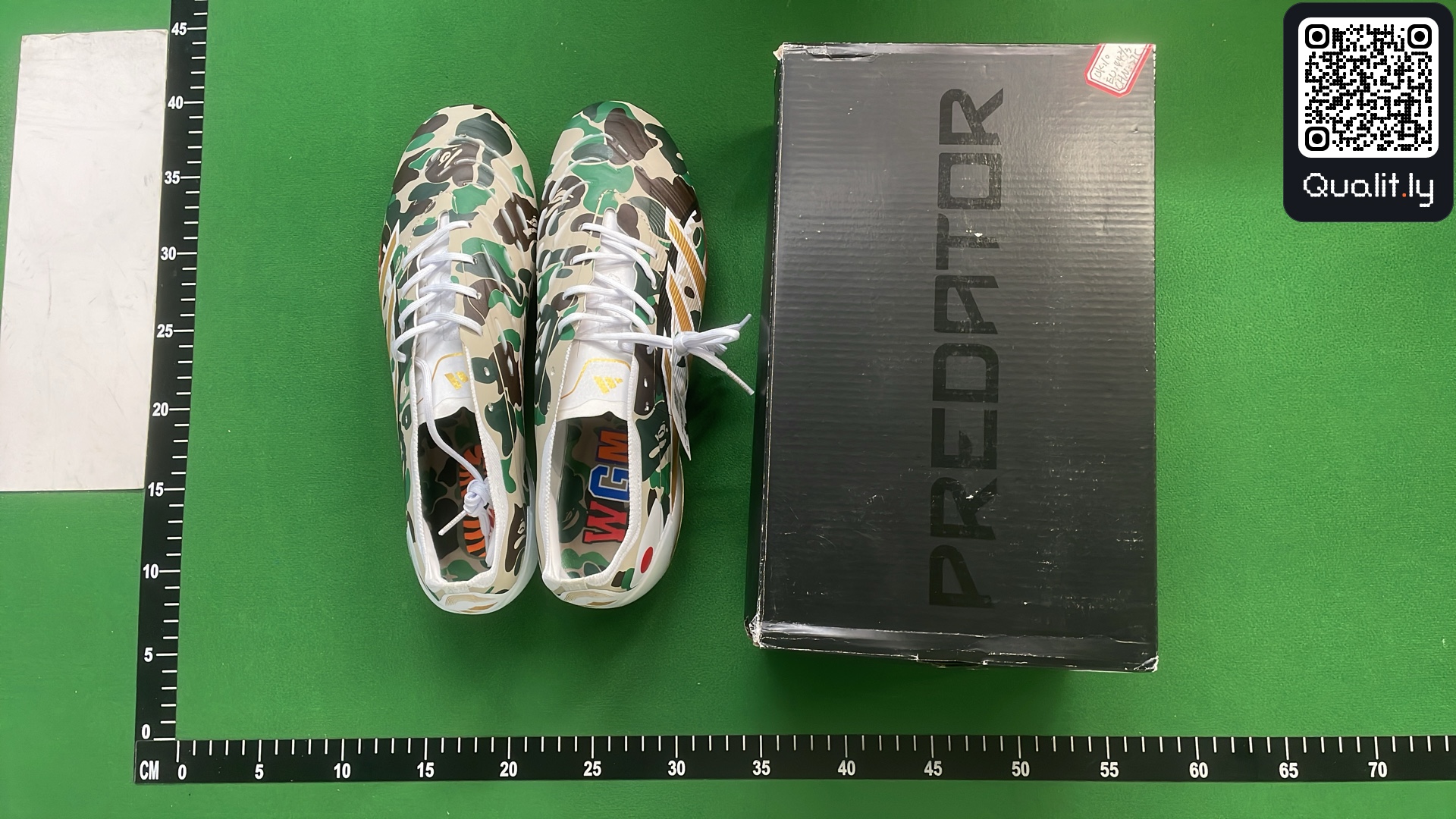 Sneakers QC photo 1 of 16