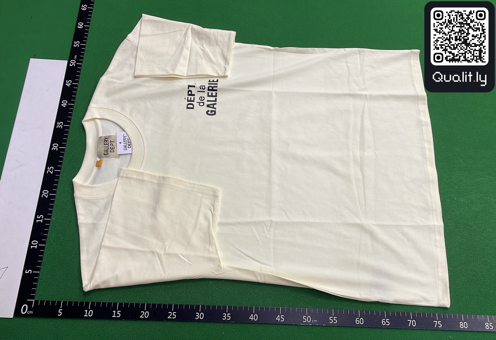 T恤 QC 照片 2 / 4