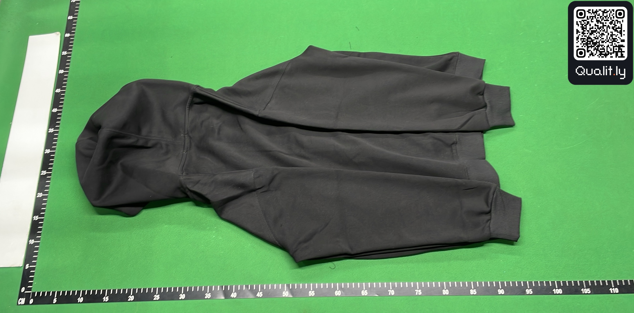 Hoodie — QC-foto 3 van 4