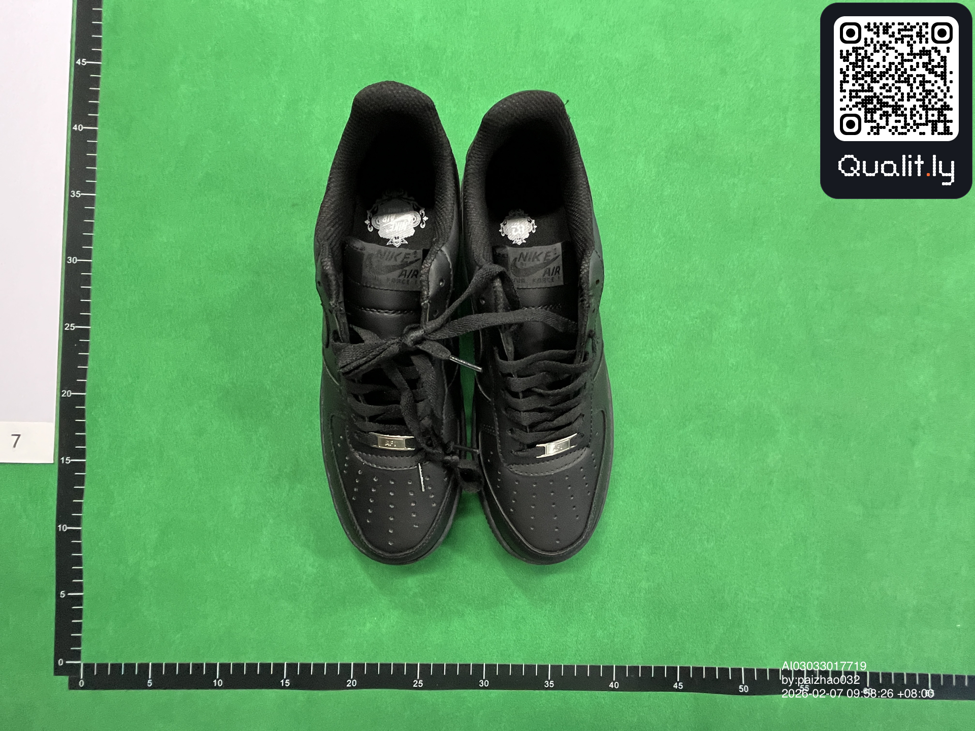Pantofi sport — fotografie QC 1 din 10