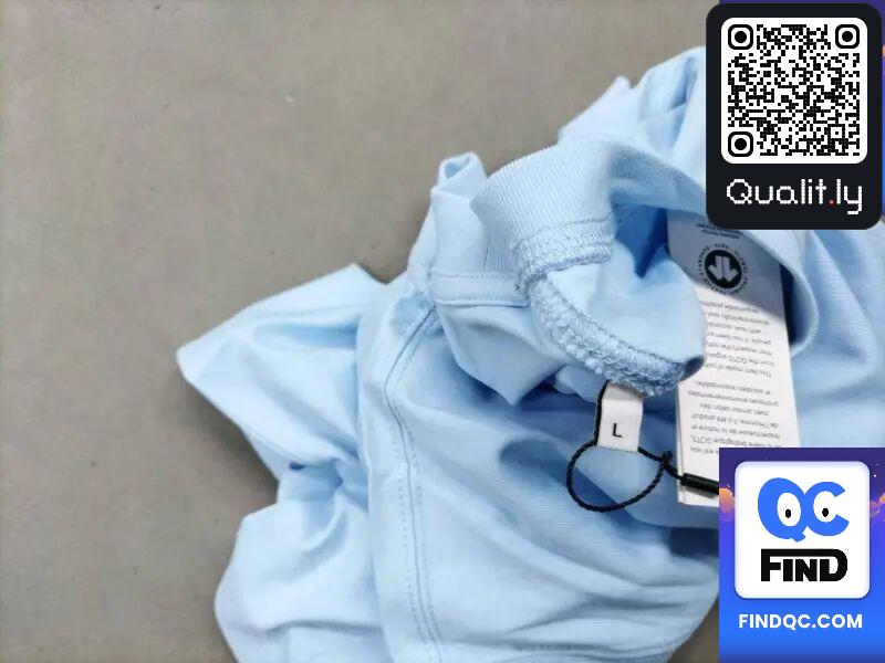 Pullover — QC-Foto 2 von 20