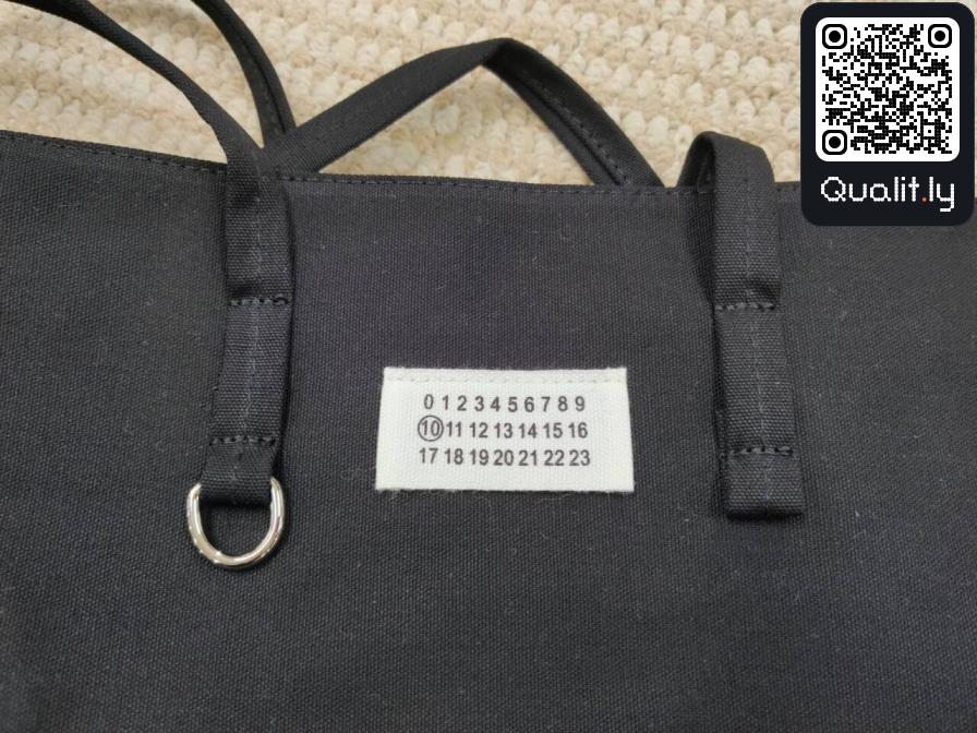 Maison Margiela Messenger Bag Black QC photo 1