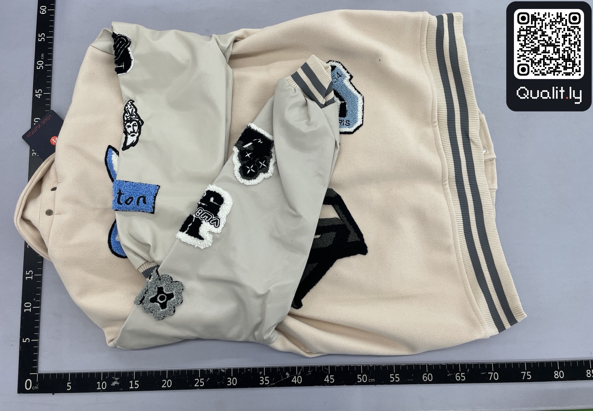Jacket QC photo 2 of 52
