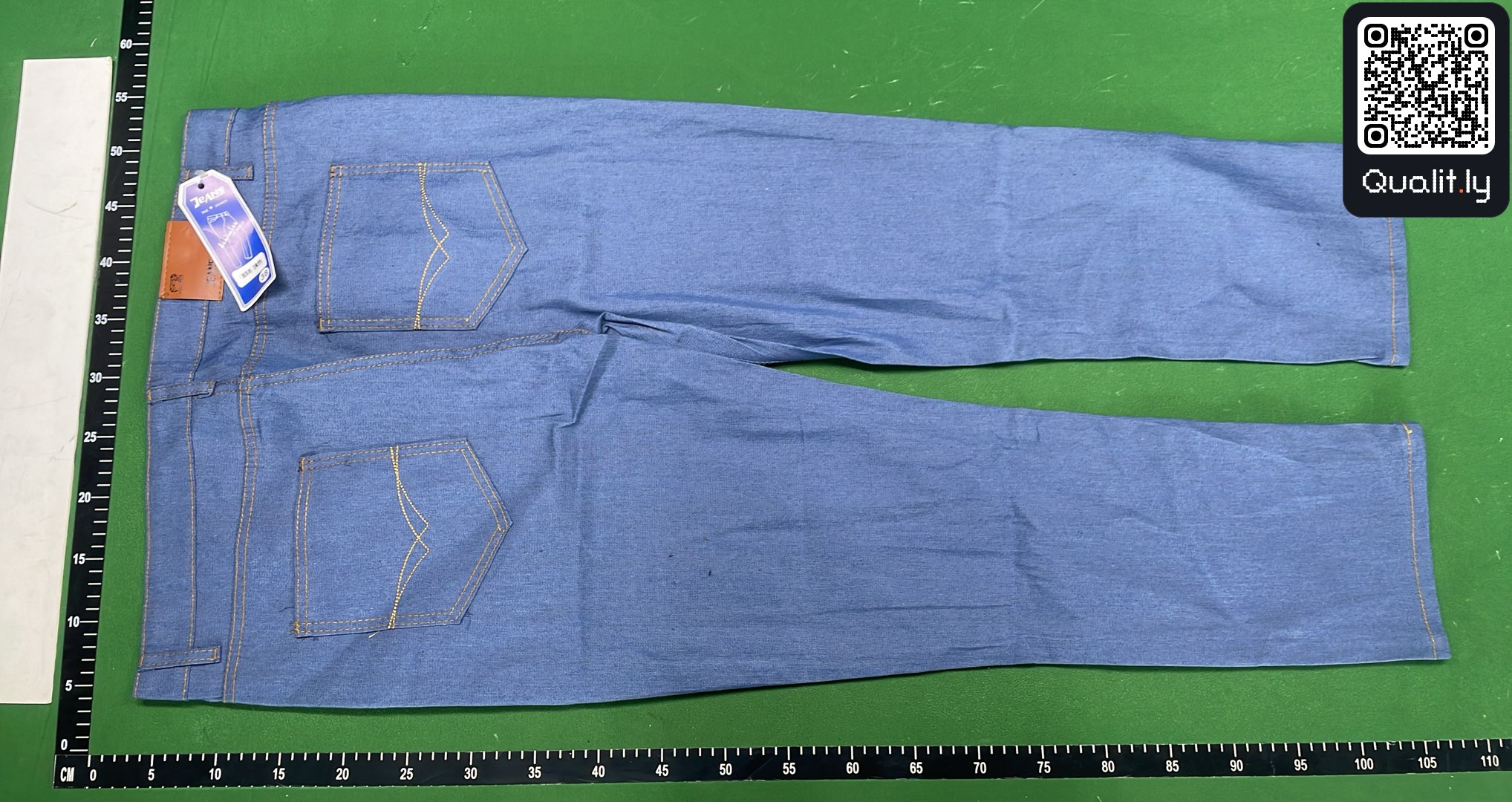 Jeans — QC-foto 3 van 8