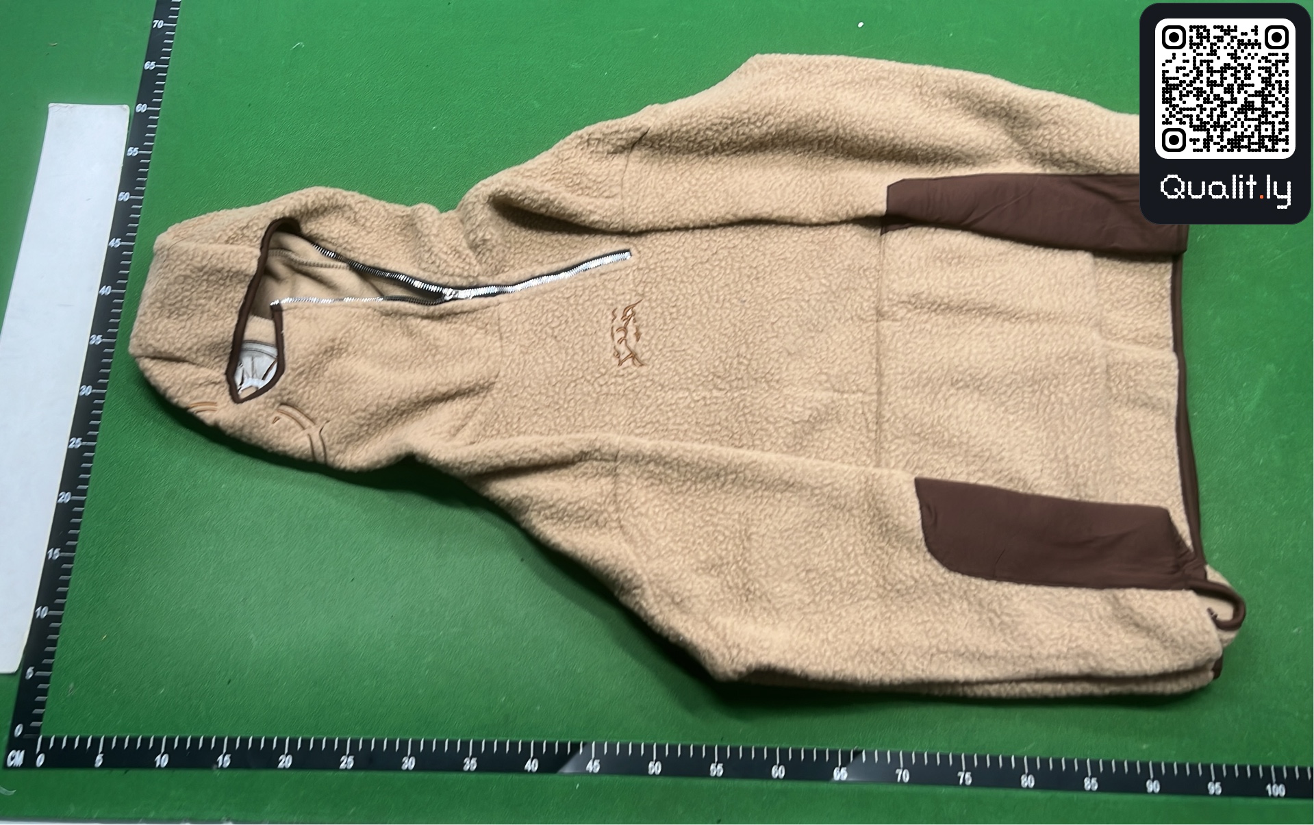 Hoodie QC photo 2 of 4