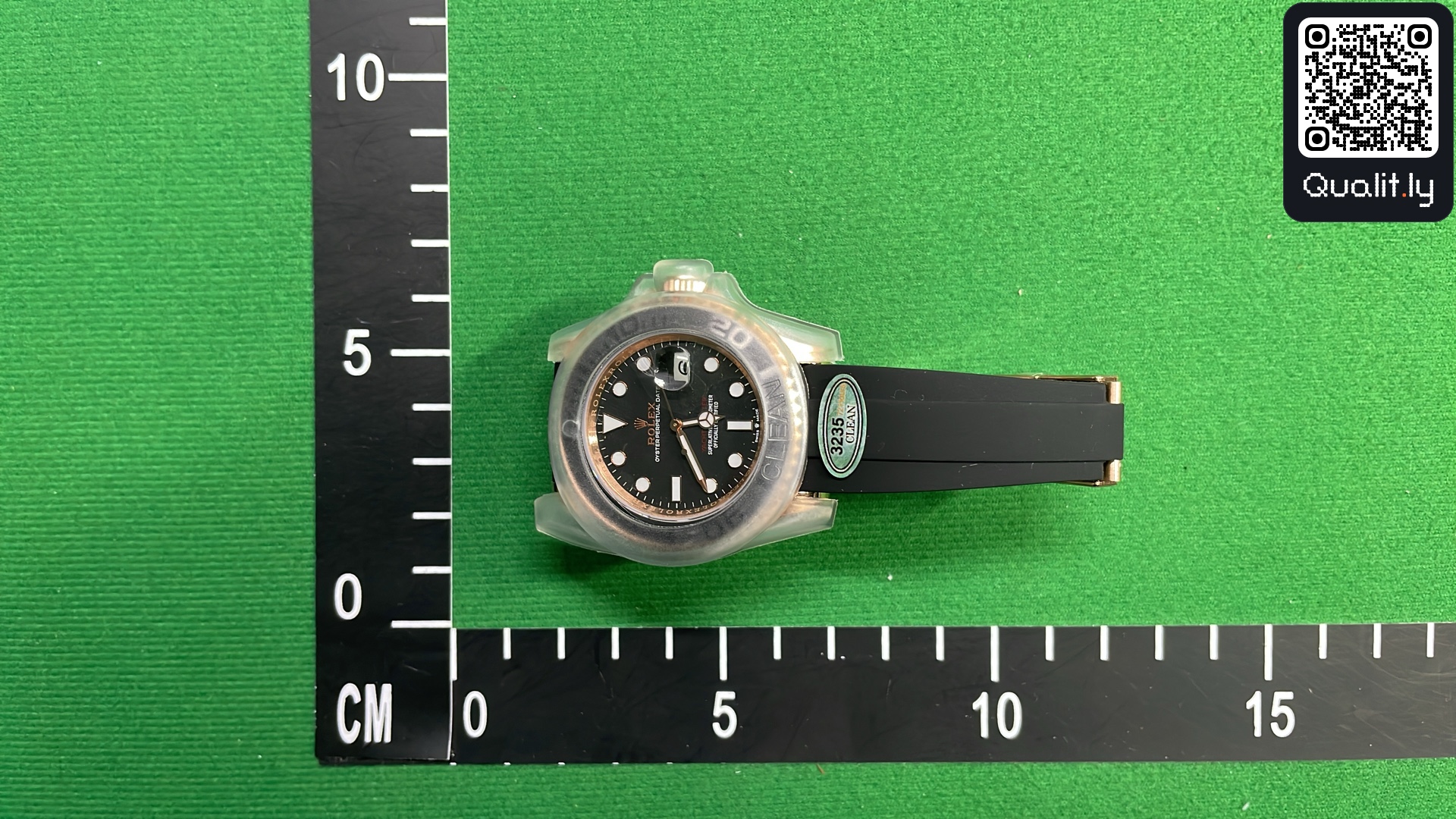Montre — photo QC 1 sur 3