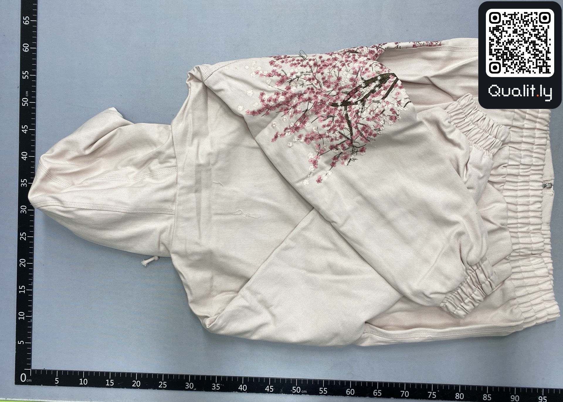 Jacket QC photo 2 of 53