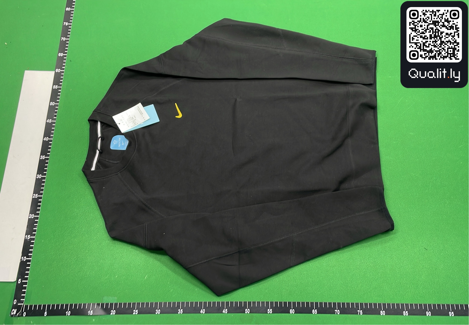 Bluza — zdjęcie QC 2 z 8
