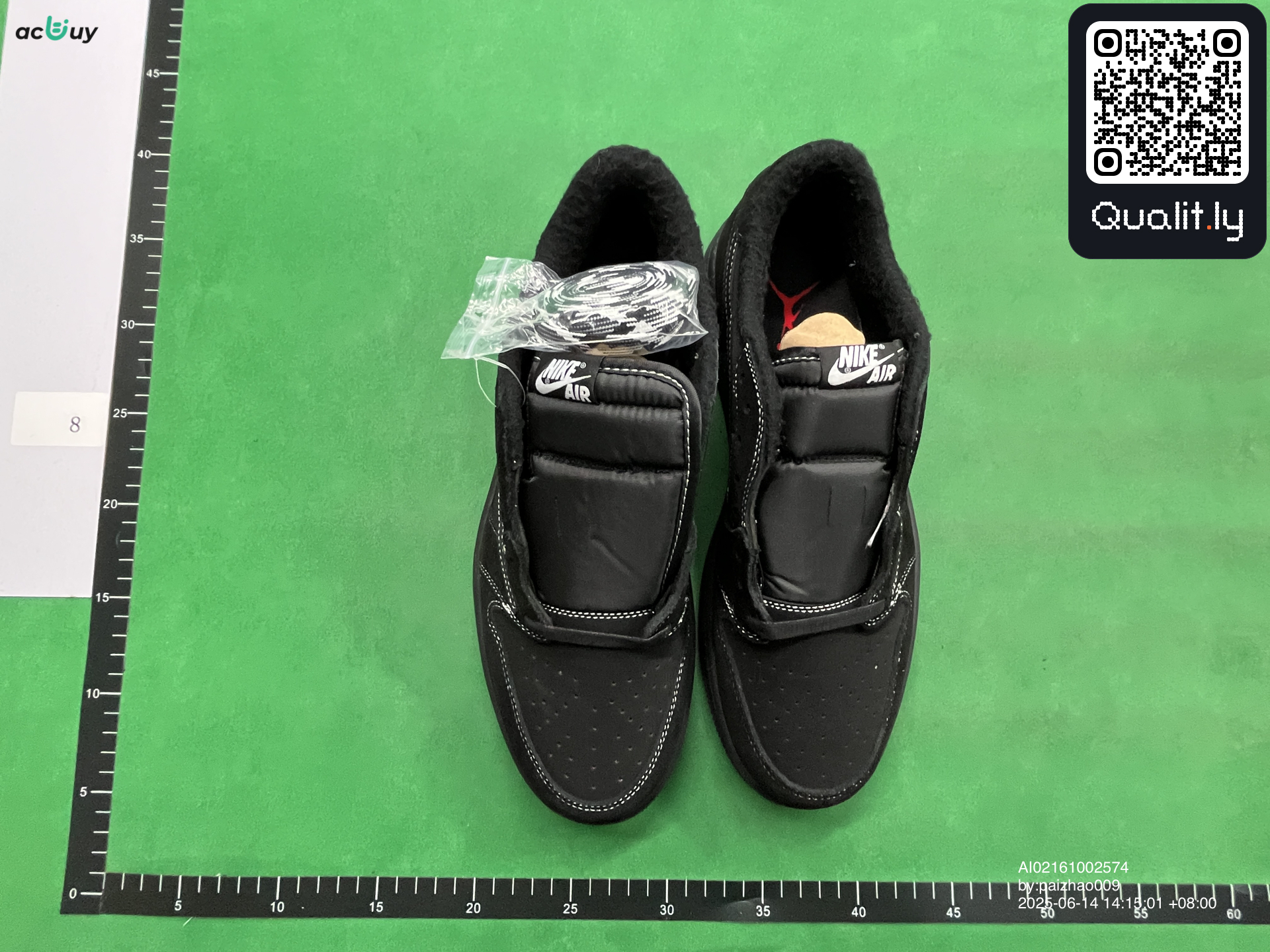 Sneakers — QC-foto 1 av 36