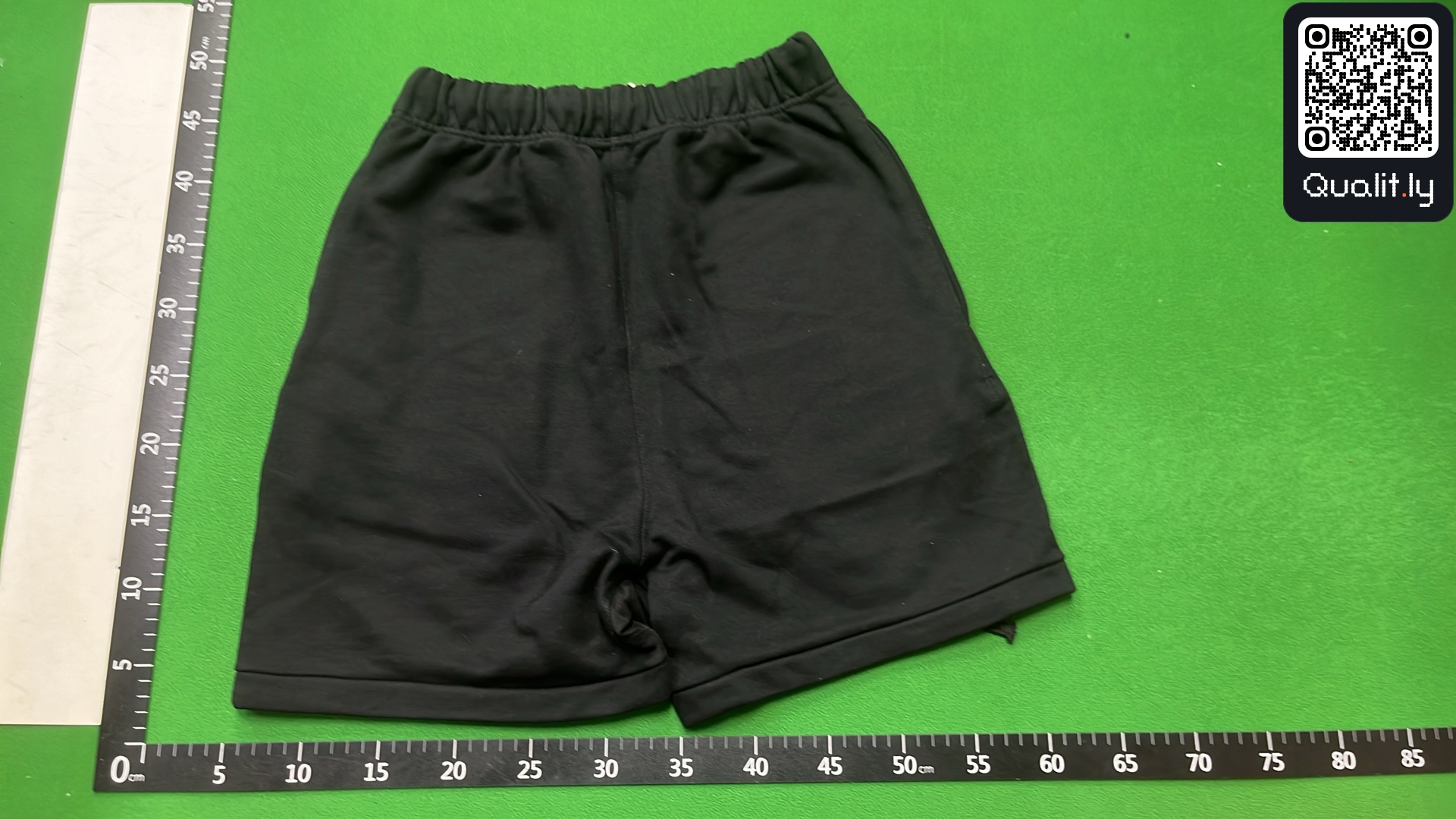 短裤 QC 照片 3 / 12