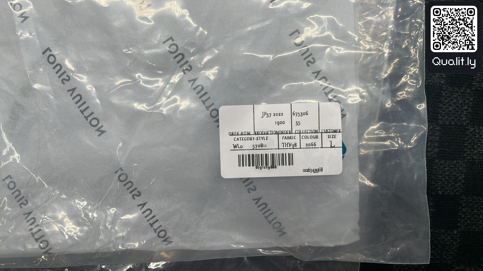 Pulover — fotografie QC 1 din 4