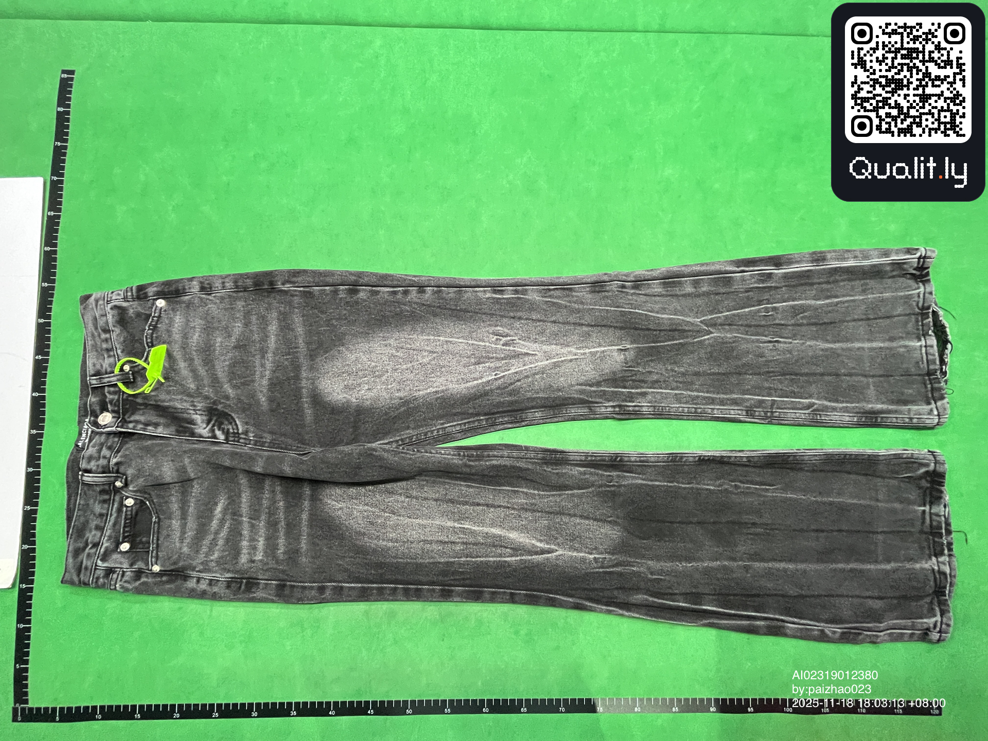 Jeans — foto QC 3 di 4