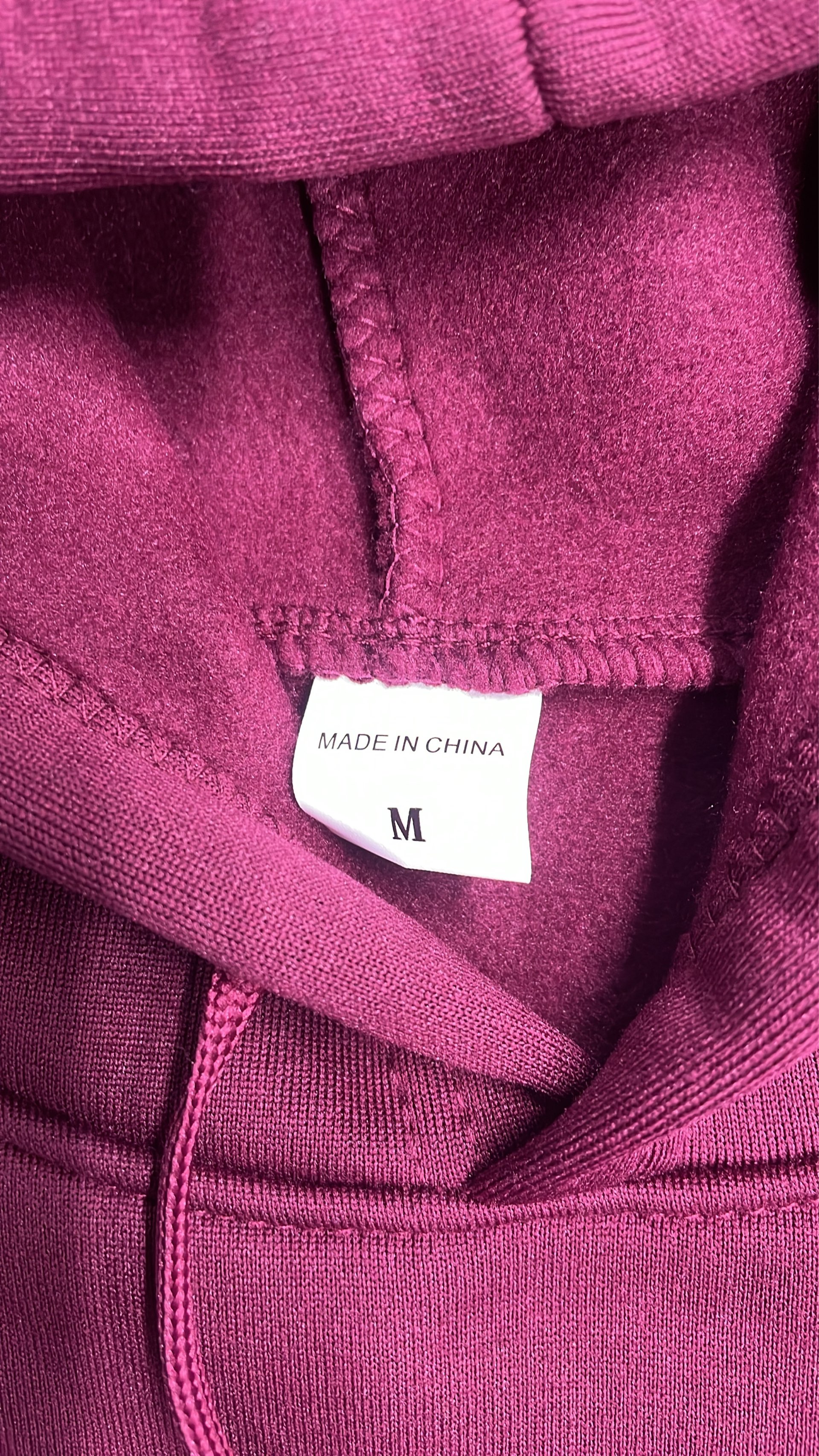 Sweat à capuche — photo QC 1 sur 5