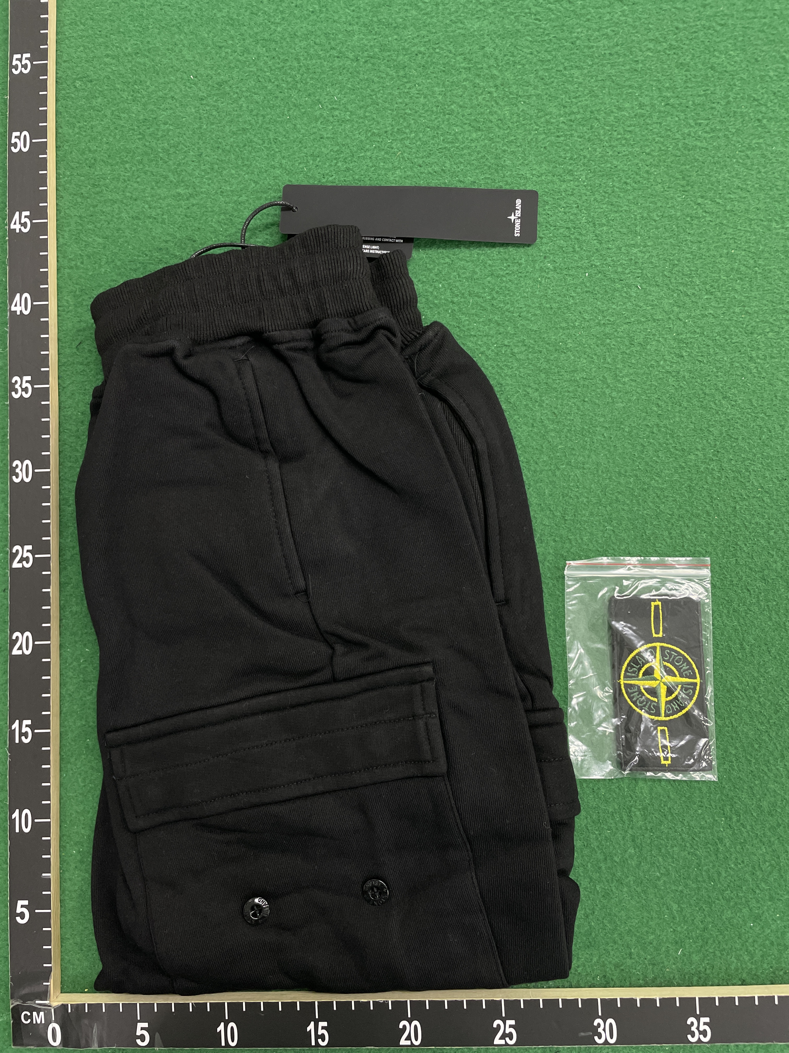 Pants QC photo 1 of 26