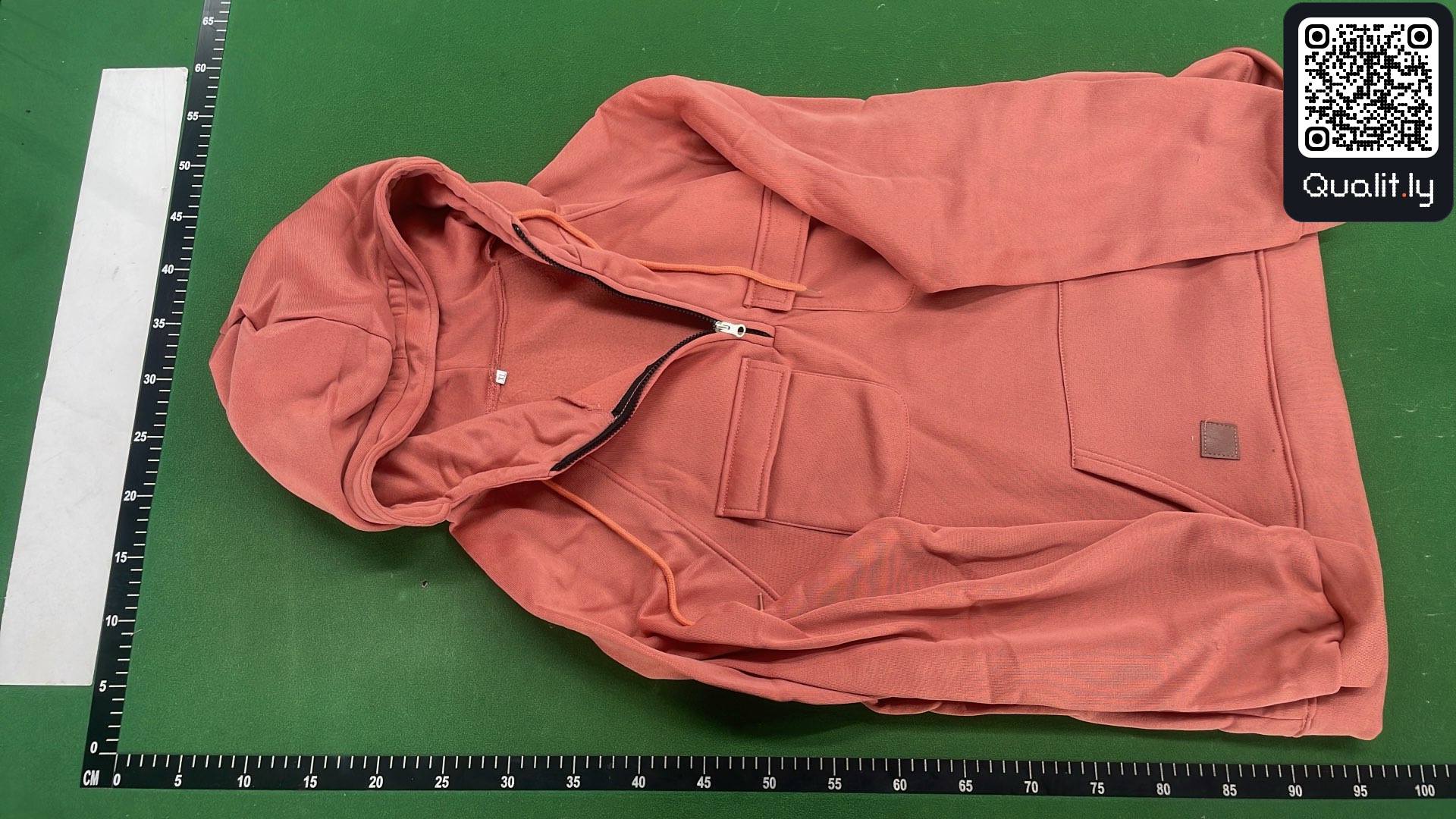Hoodie QC photo 2 of 16