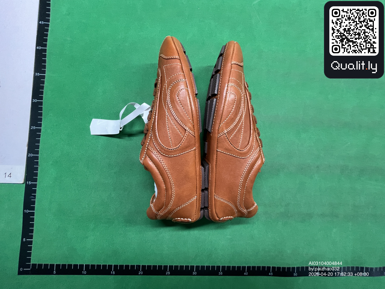 Sneaker — QC-Foto 2 von 10