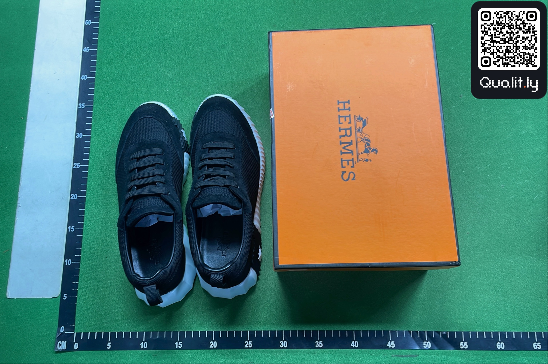 Sneakers — QC-foto 1 van 48
