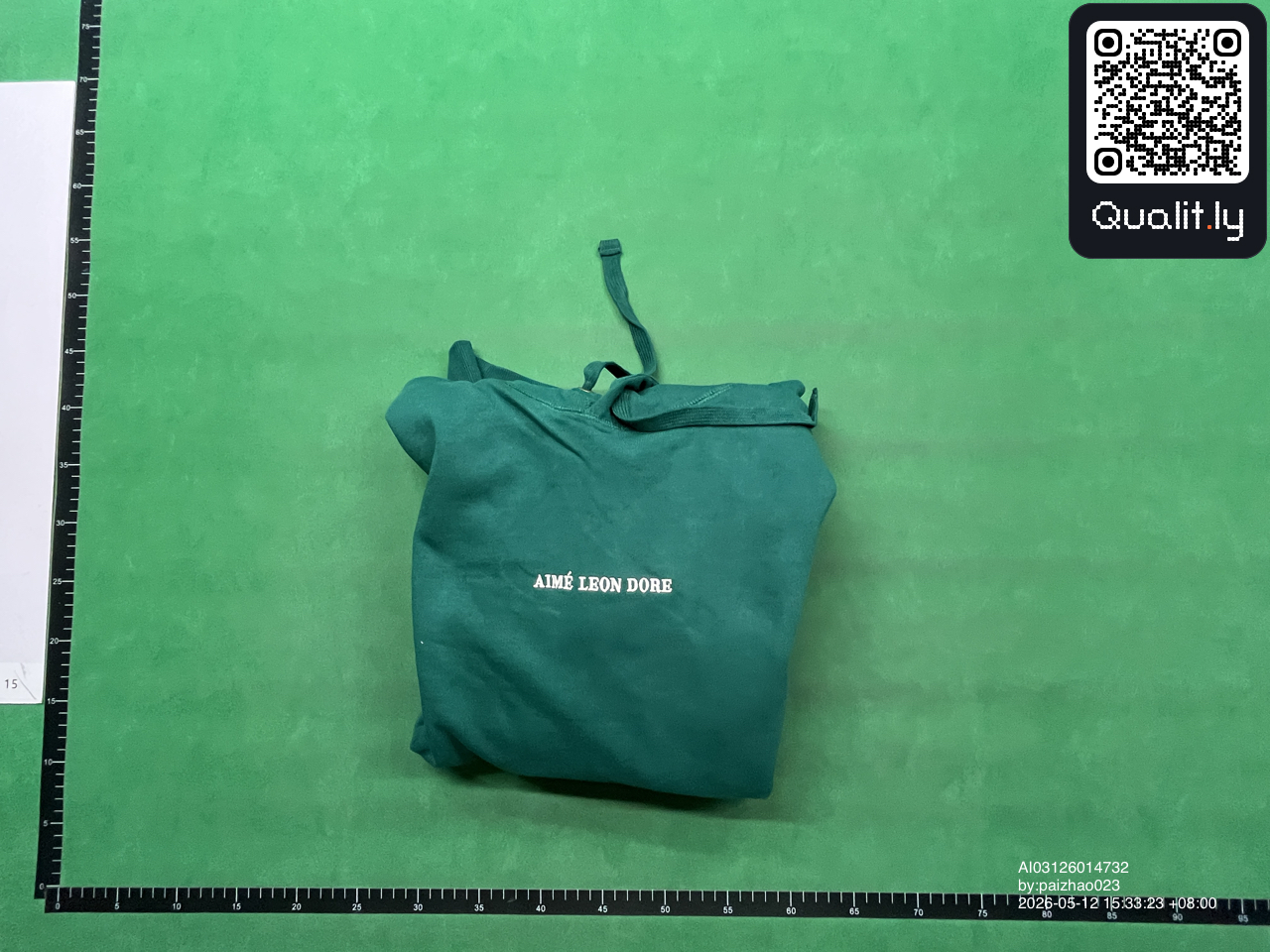 Hoodie QC photo 2 of 38