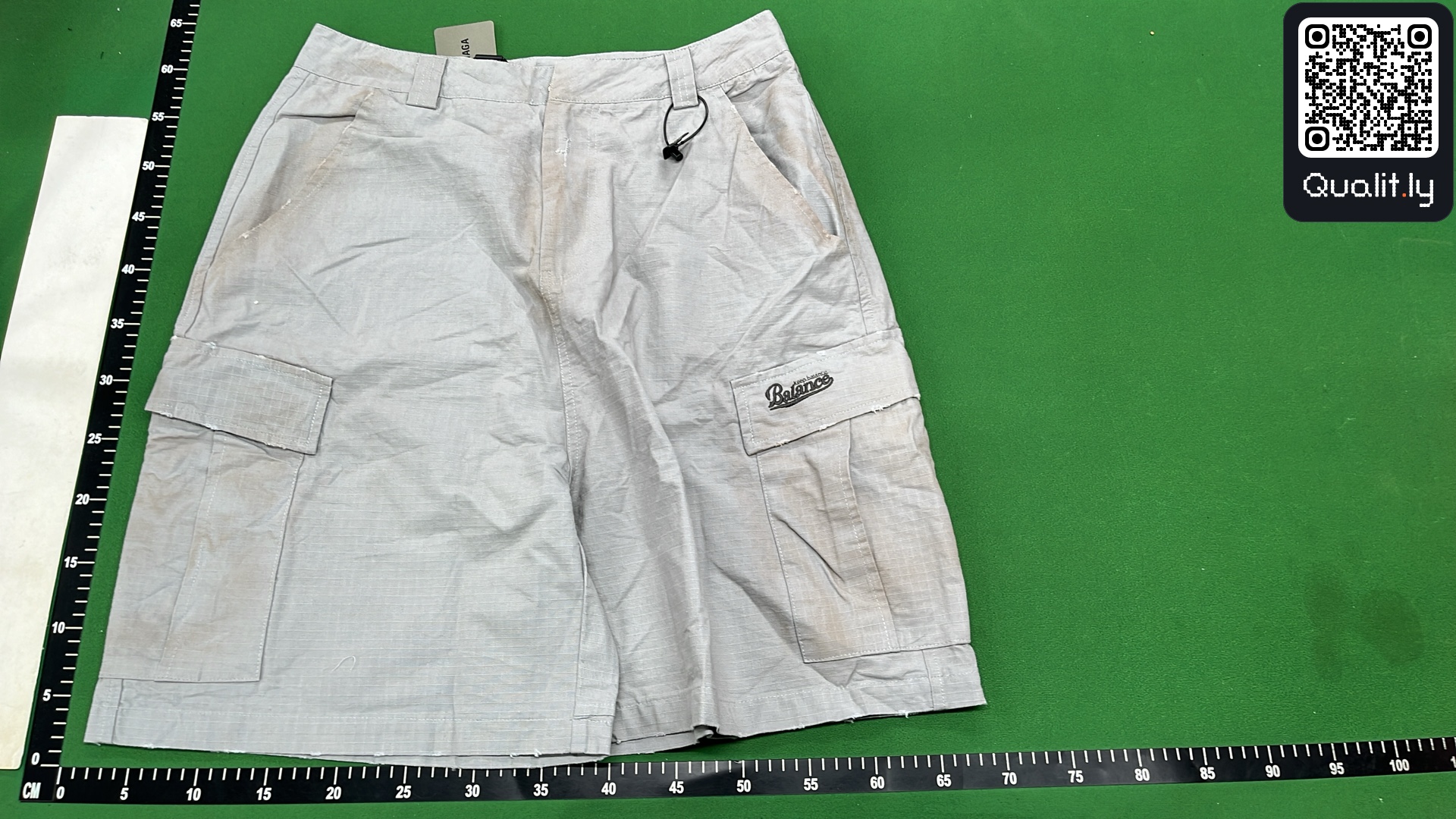 短裤 QC 照片 2 / 4