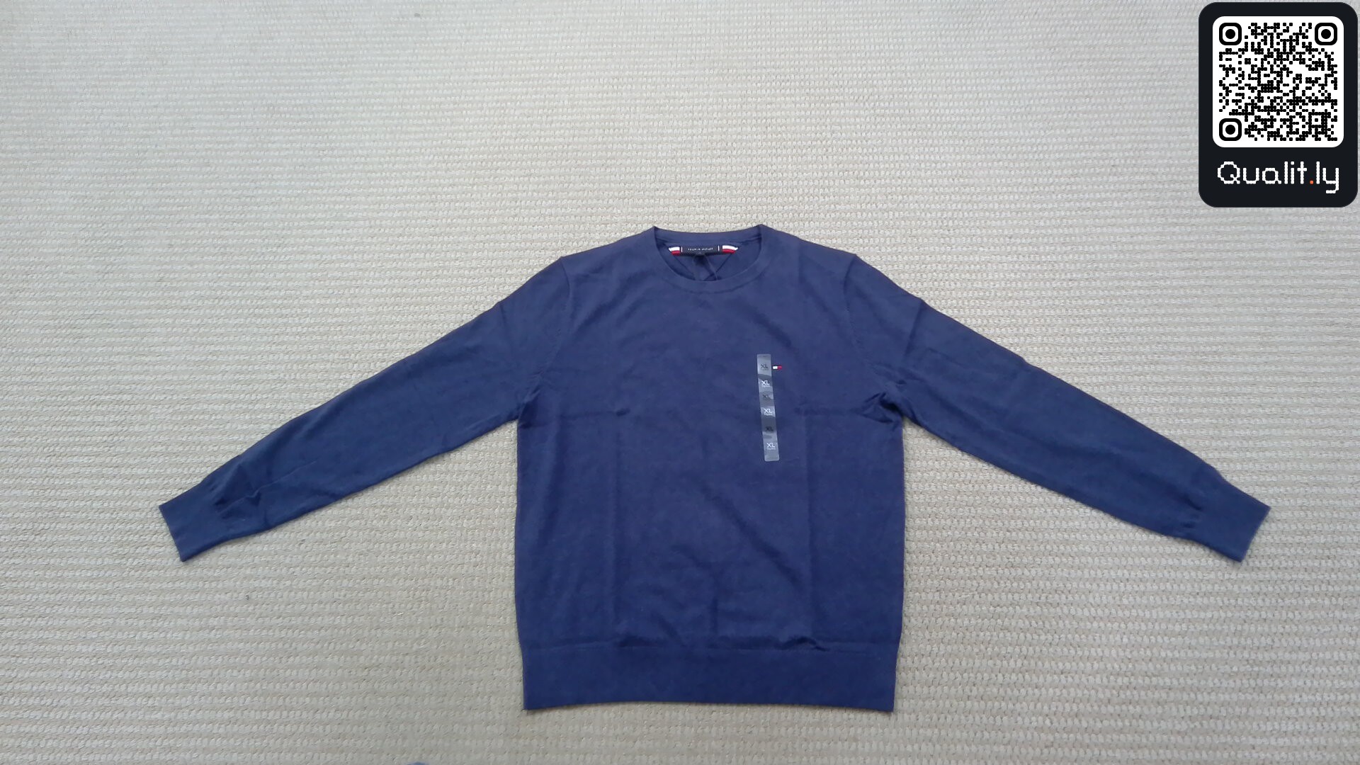 Sweater QC photo 2 of 16