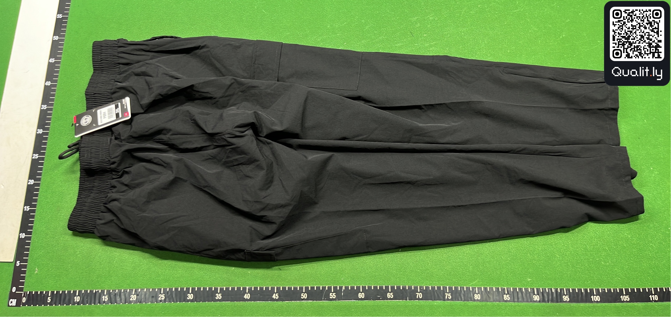 Pants QC photo 3 of 8