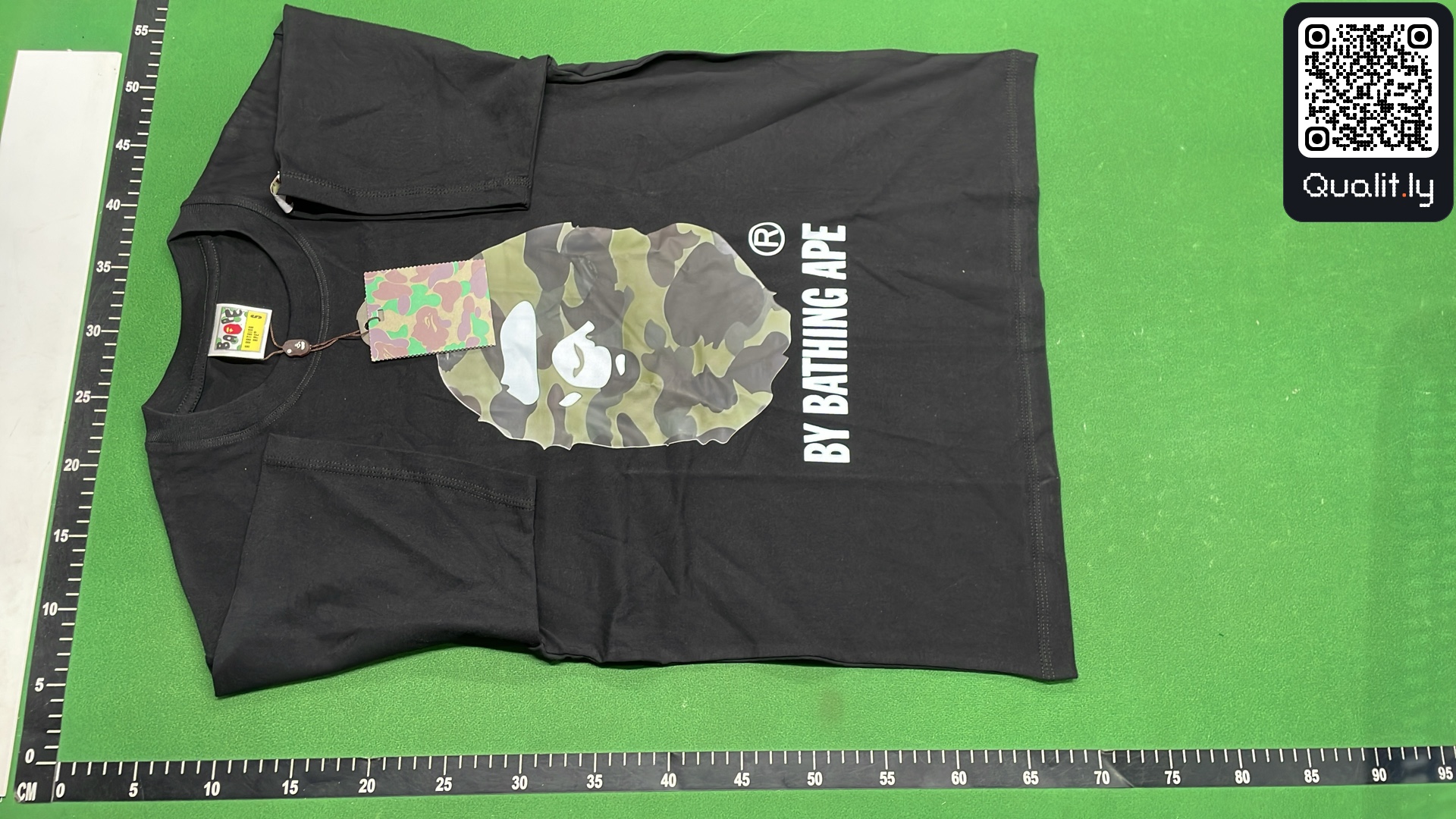 T-shirt — foto QC 2 di 153