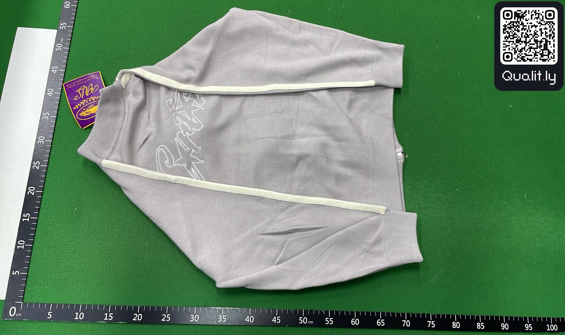 Pull — photo QC 3 sur 8
