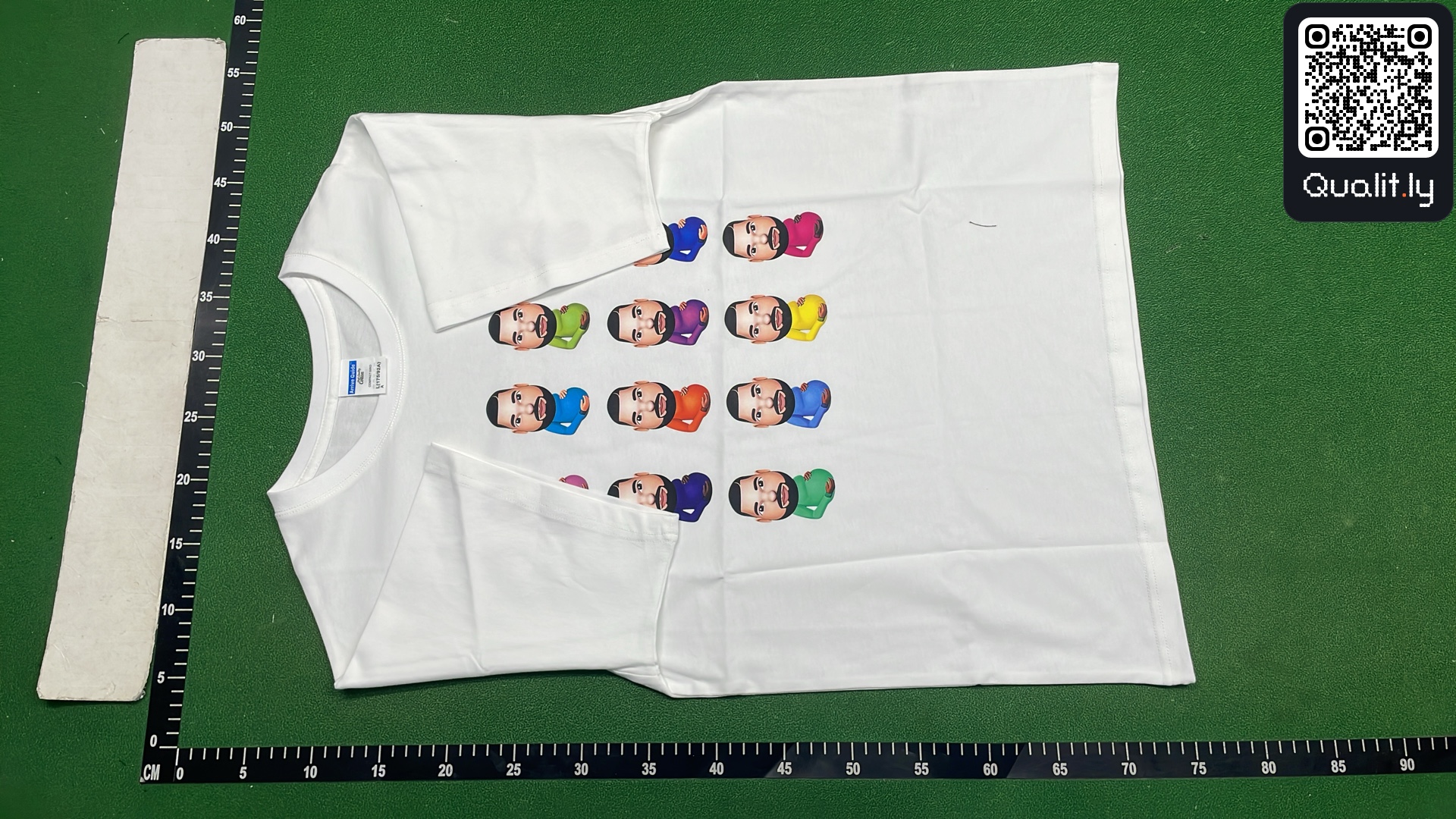 T-shirt — QC-foto 2 av 4
