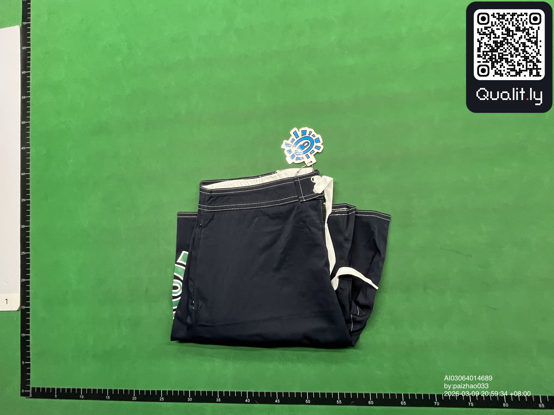 Shorts QC photo 1 of 14