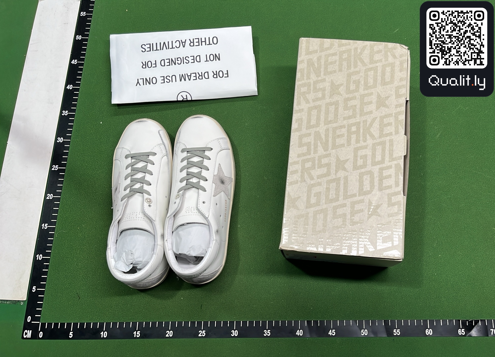 球鞋 QC 照片 1 / 12
