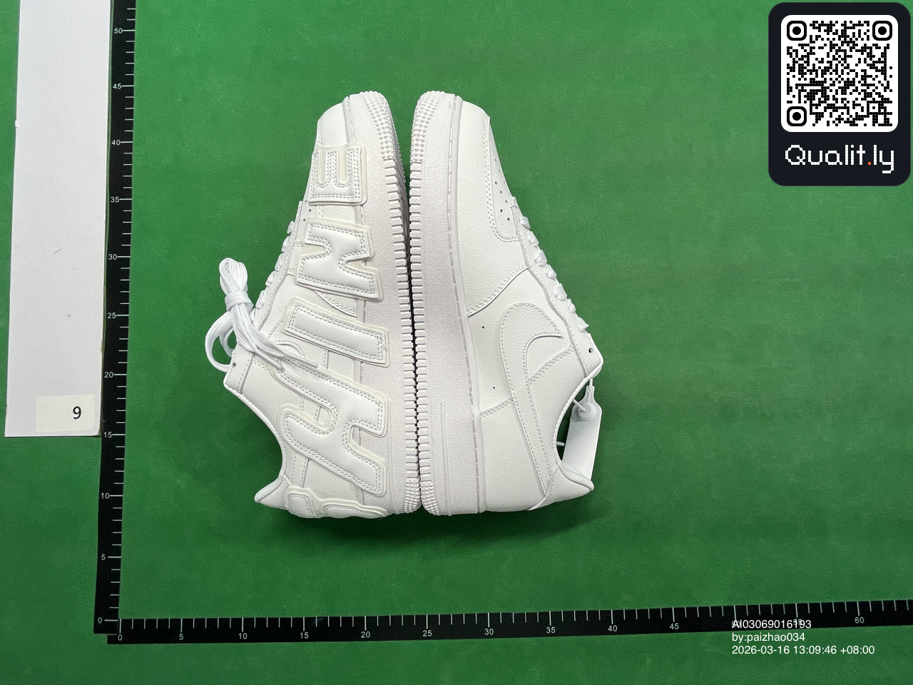 Sneakers — foto QC 3 di 34