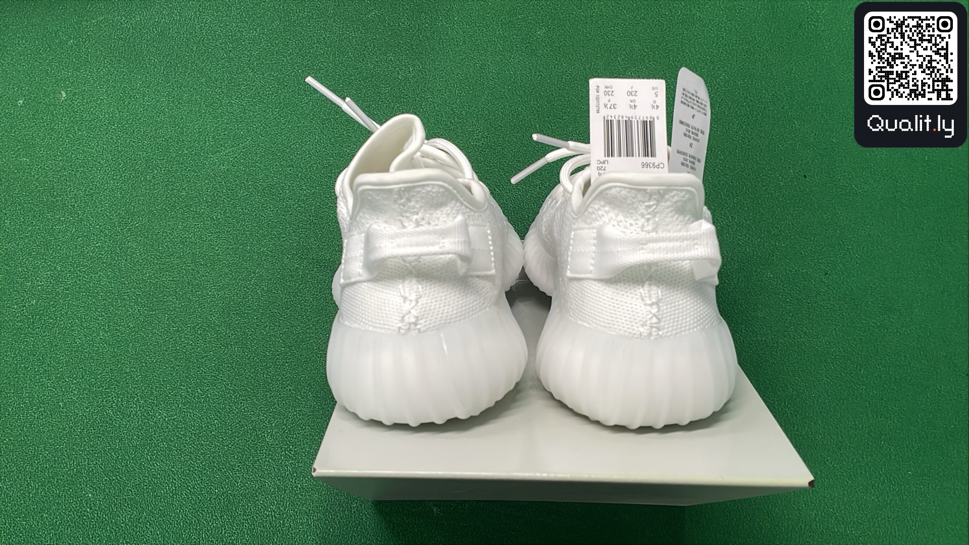 Sneaker — QC-Foto 3 von 160