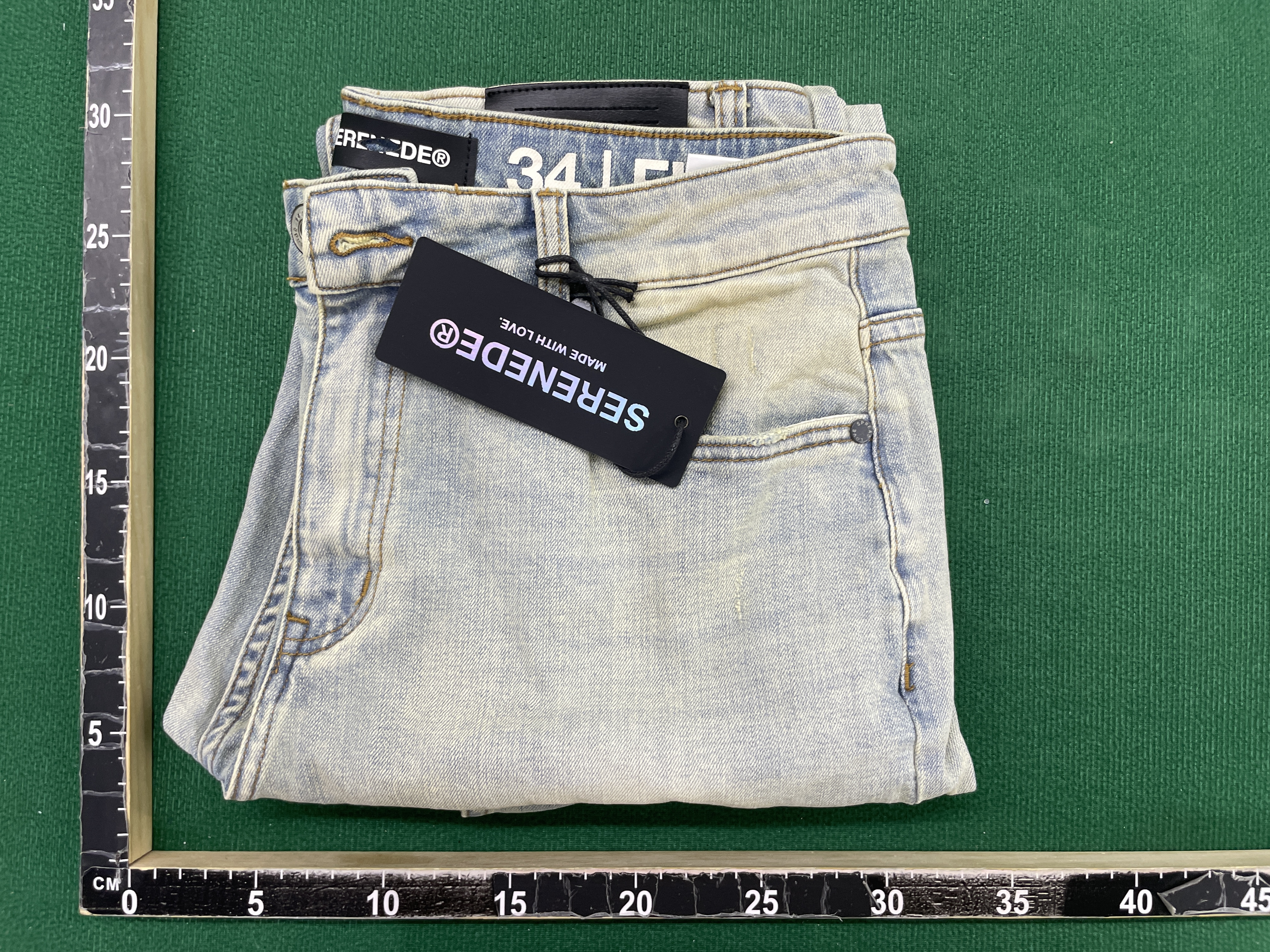 Jeans — QC-foto 1 van 13