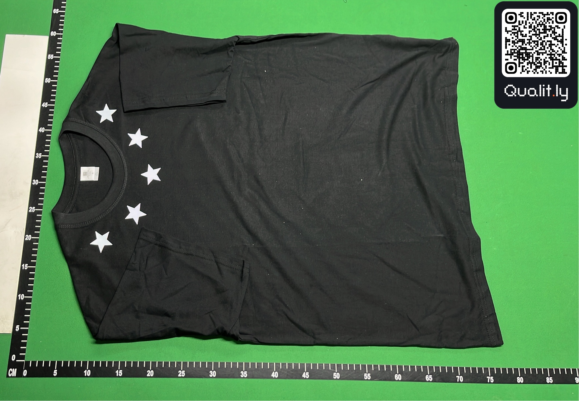 T-shirt — foto QC 2 de 12