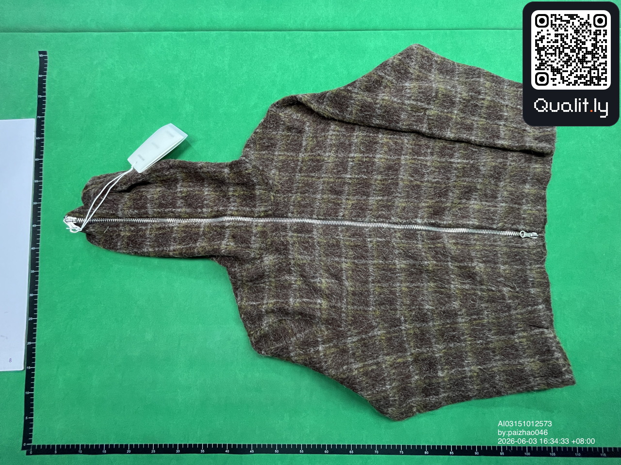Hoodie — QC-foto 3 av 4