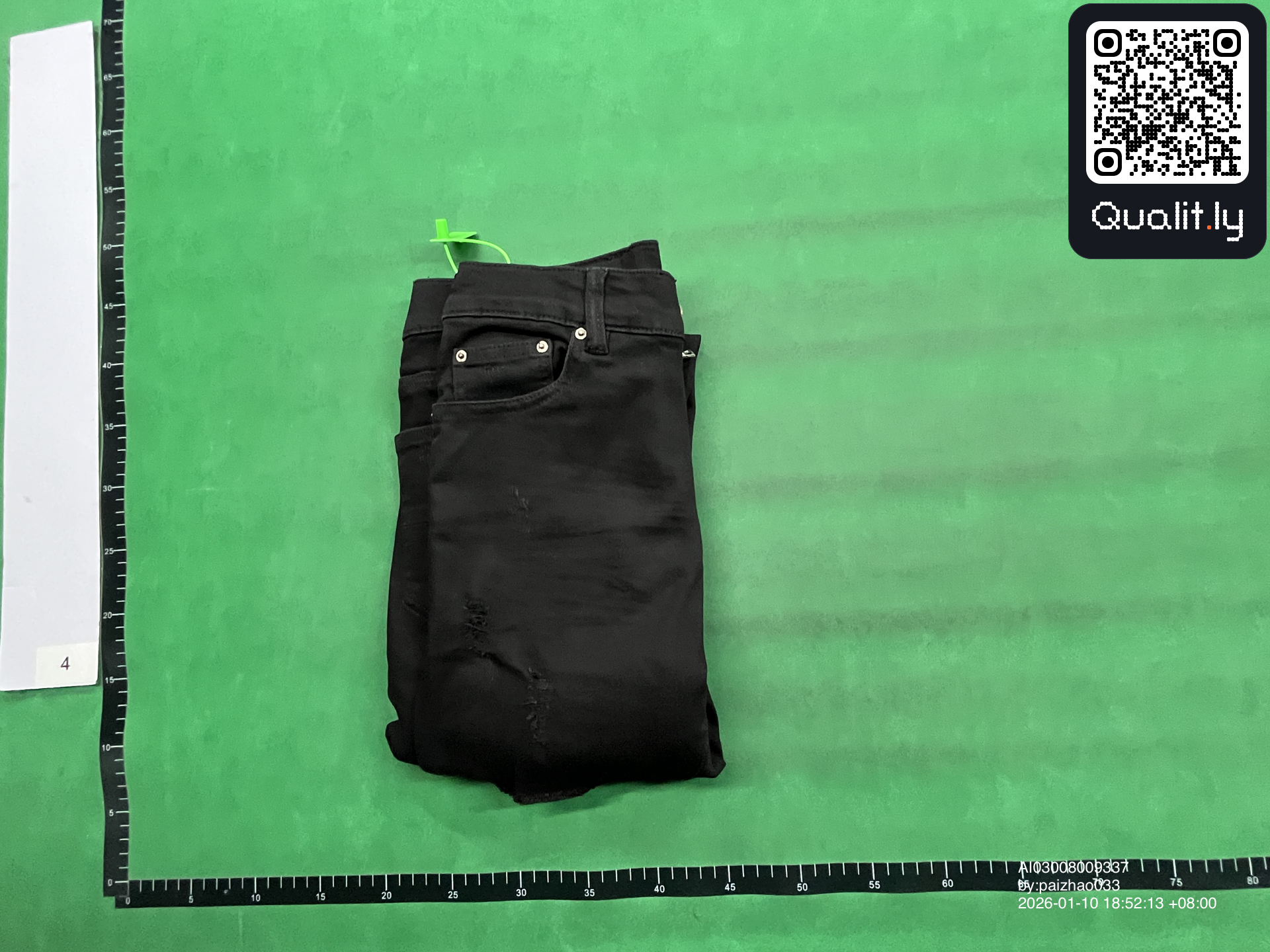 Jeans QC photo 1 of 8