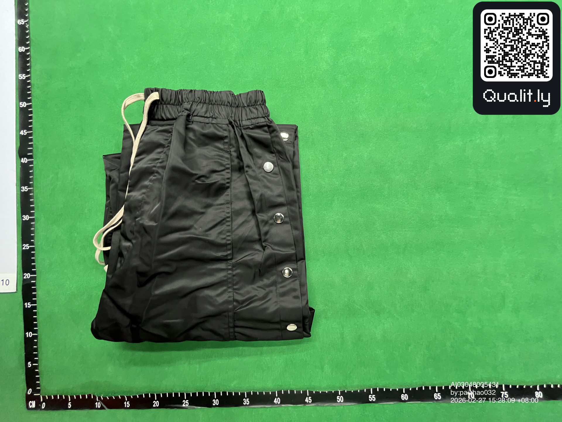 长裤 QC 照片 1 / 10