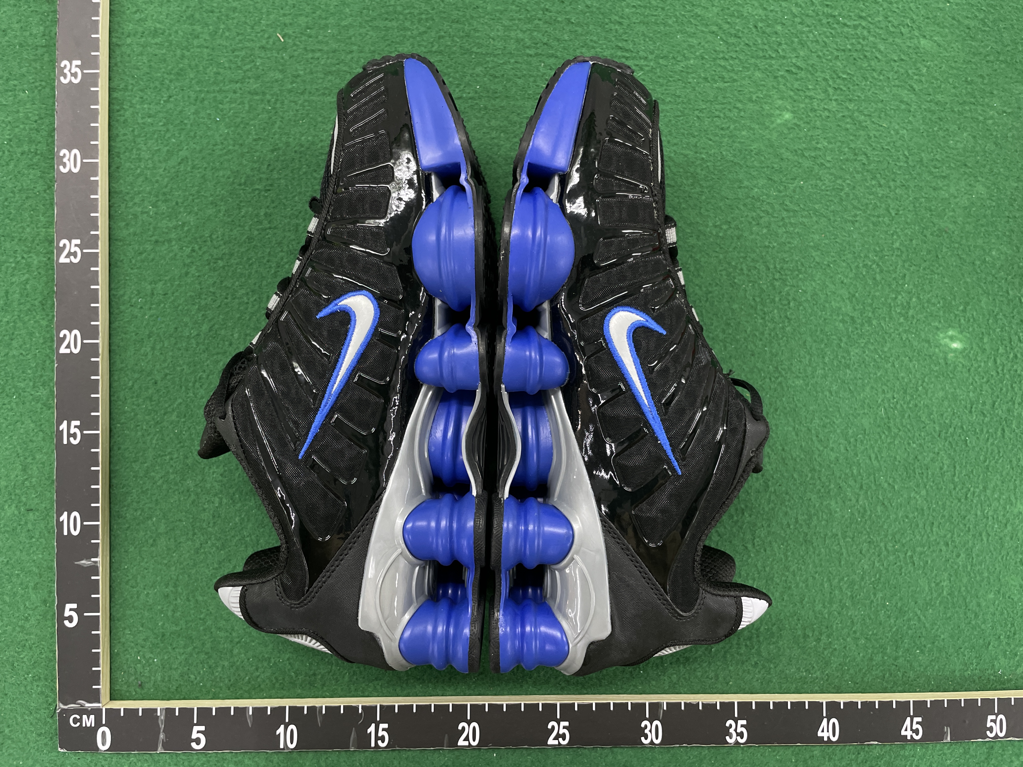 Sneakers — foto QC 3 di 9