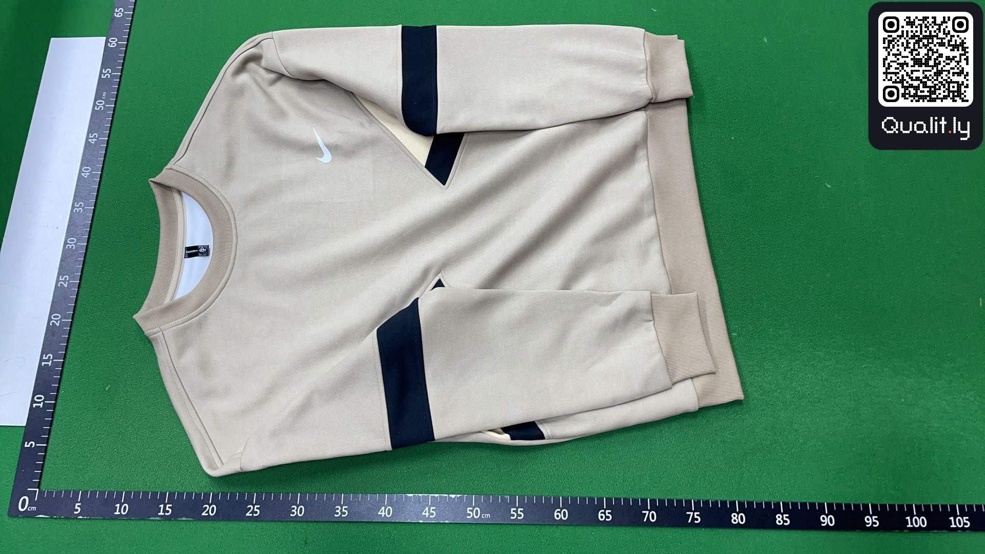 Sweatshirt QC photo 2 of 8