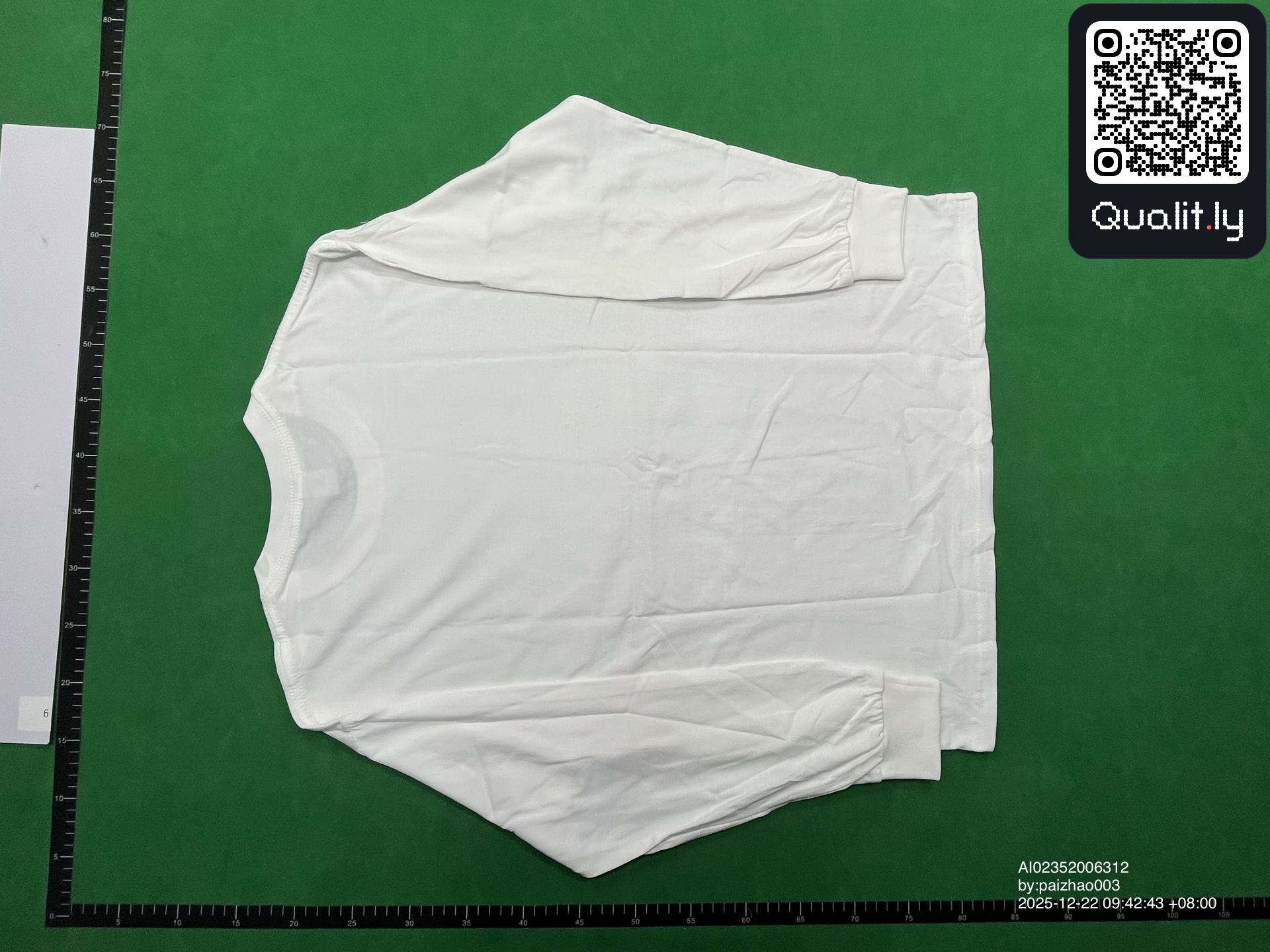 T-shirt — QC-foto 2 av 4